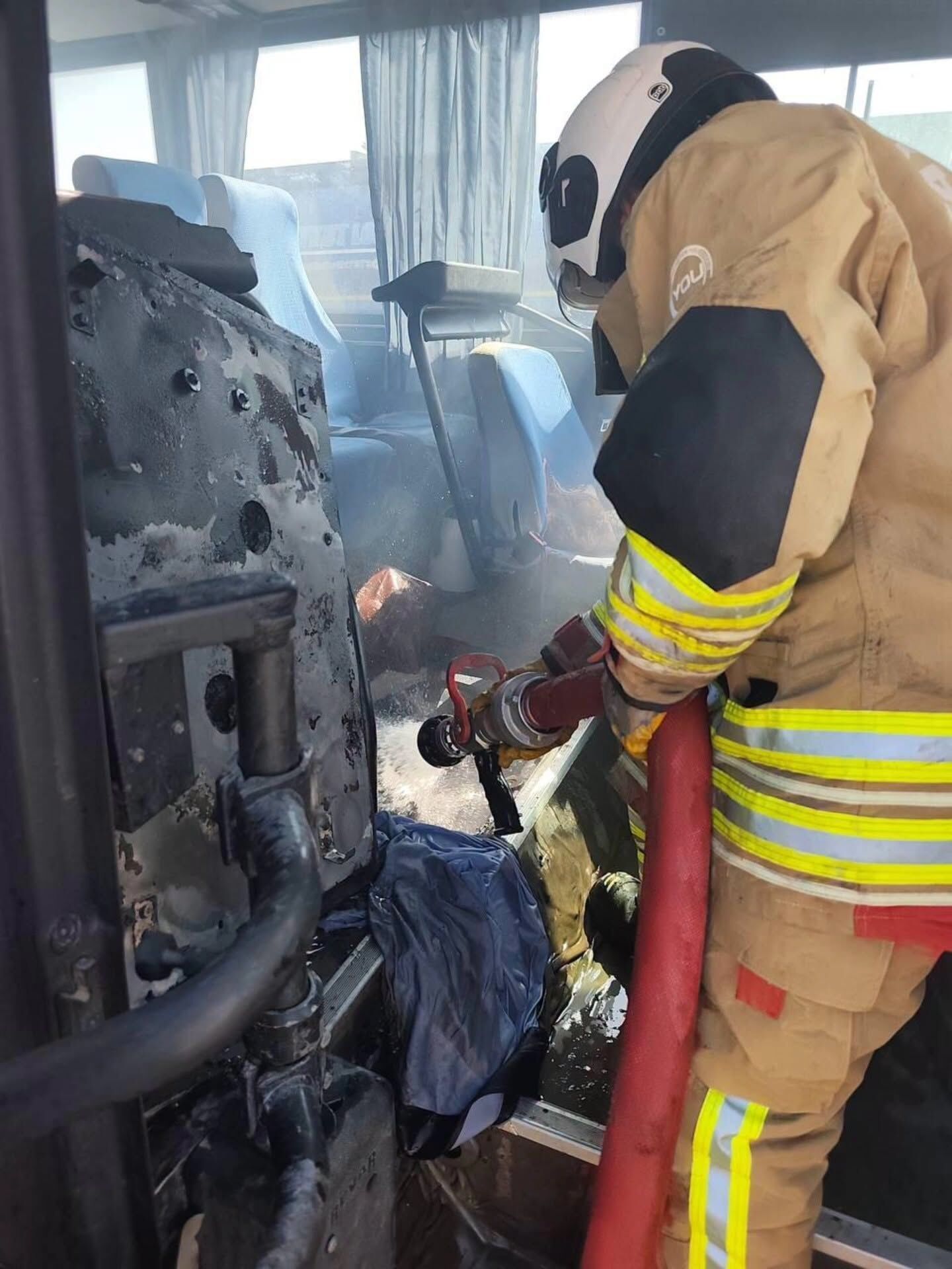 Erzin-Adana Yolunda Otobüs Yangını Paniği-1