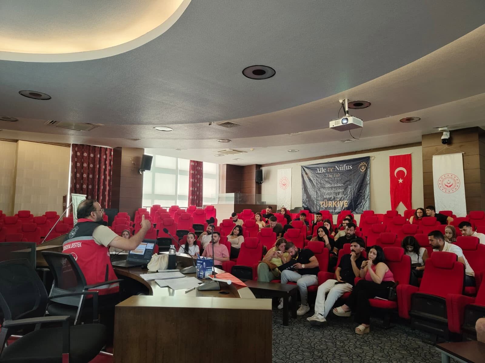 İskenderun'da 27 Çifte Evlilik Öncesi Eğitim