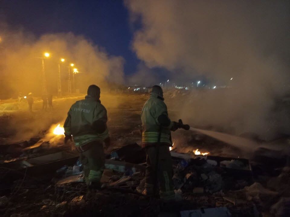 Kırıkhan ve İskenderun’da Yangınlara İtfaiye Müdahalesi
