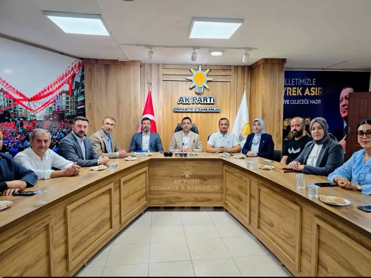 AK Parti Düziçi Başkanı Turgut Kararmaz Toplantıya Katıldı