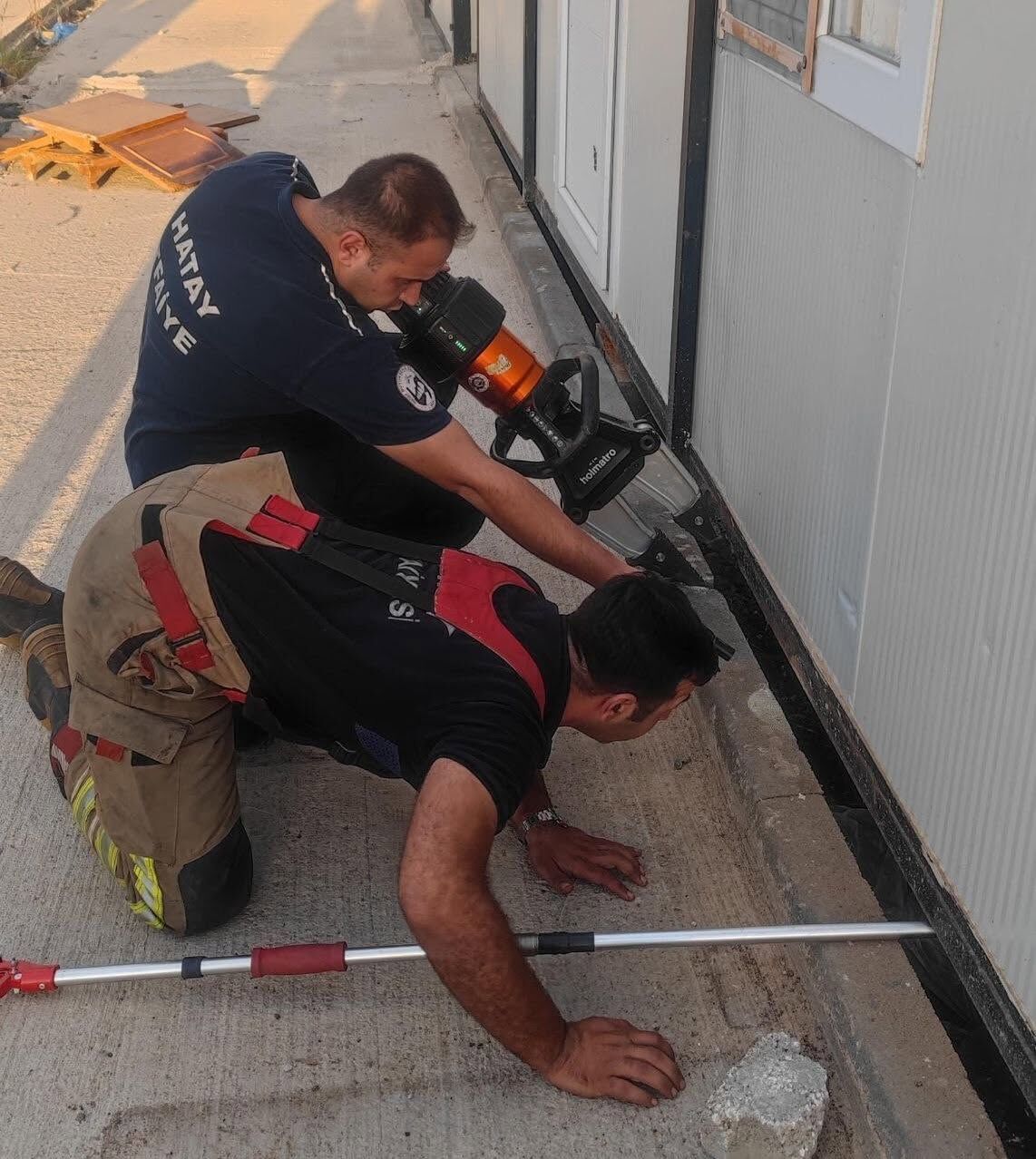 İskenderun ve Reyhanlı’da Mahsur Kalan Can Dostlar Kurtarıldı