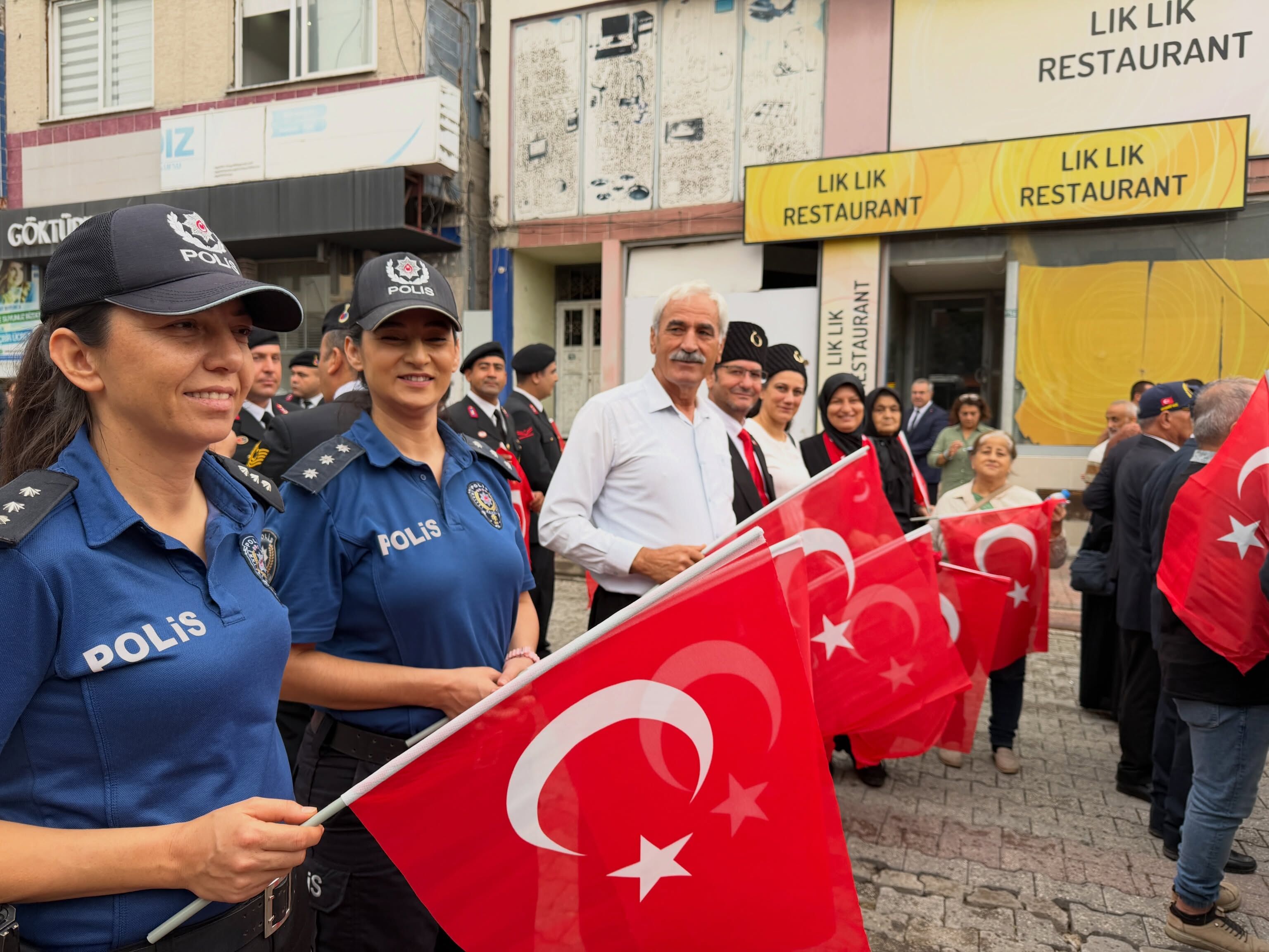 Osmaniye’de İl Sağlık Müdürü Naci Yılmaz Gazilerle Yürüdü