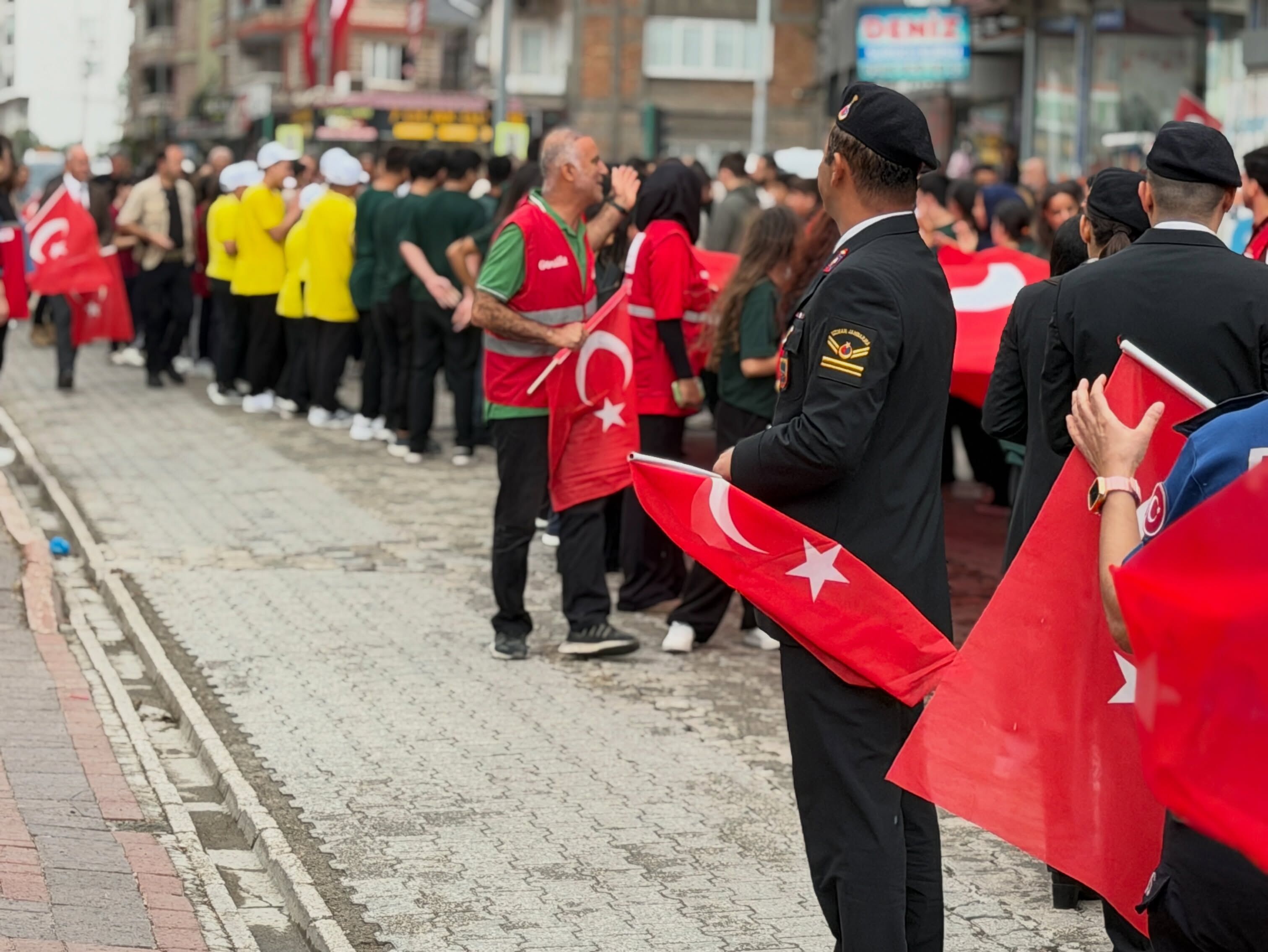Osmaniye’de İl Sağlık Müdürü Naci Yılmaz Gazilerle Yürüdü