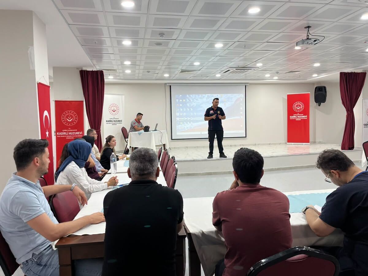 Kadirli Huzurevi’nde Personeline Yangın Eğitimi Verildi-1