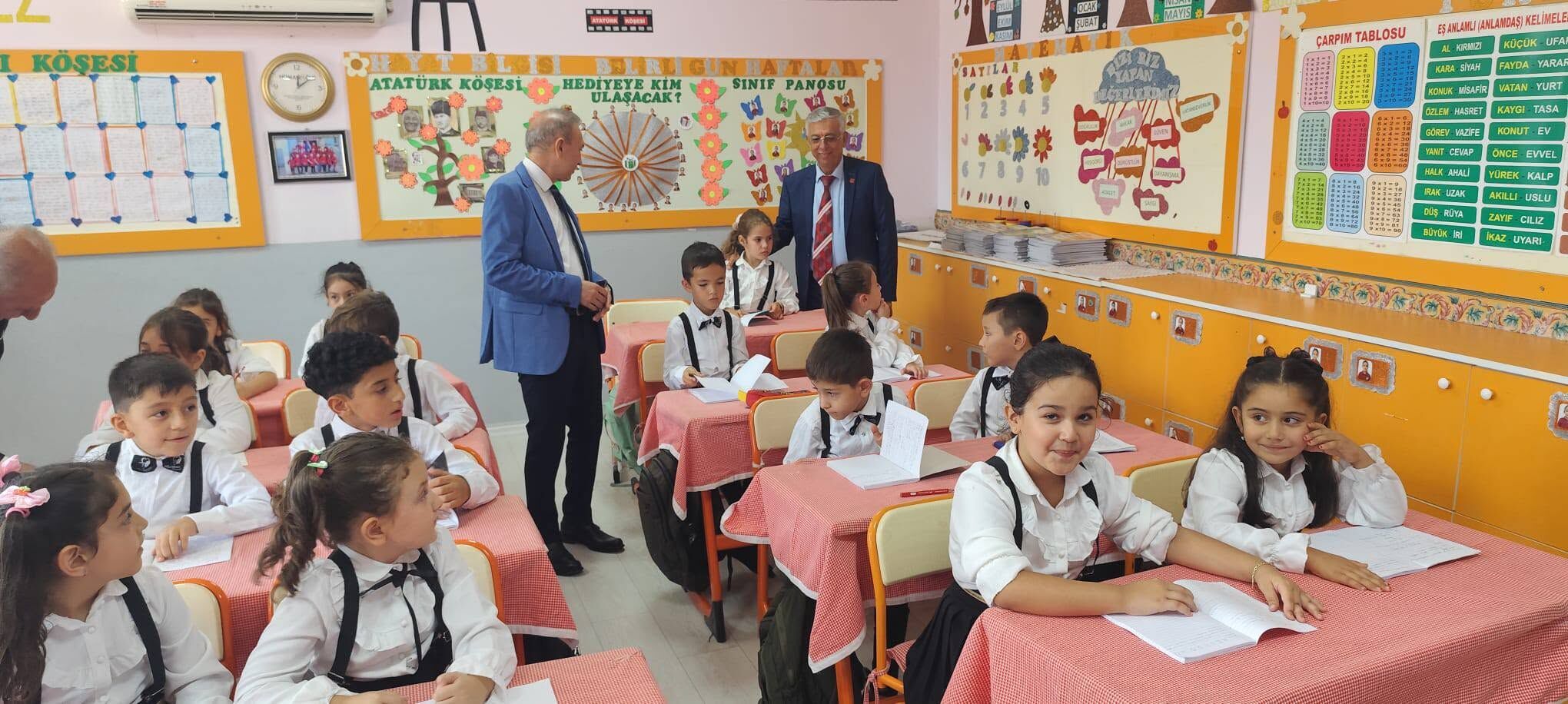 Sumbas’ta İlköğretim Haftası Gazi İlkokulu’nda Kutlandı
