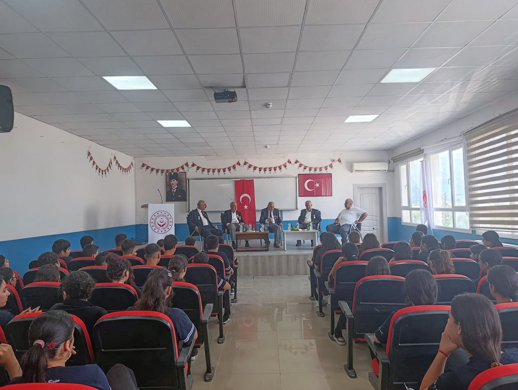 Hatay'da Lisede Duygulandıran Kahramanlık Buluşması-1