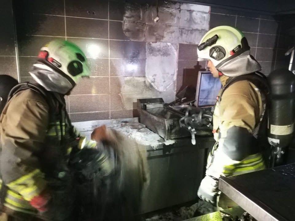 İskenderun'da İş Yeri Yangını Kısa Sürede Söndürüldü