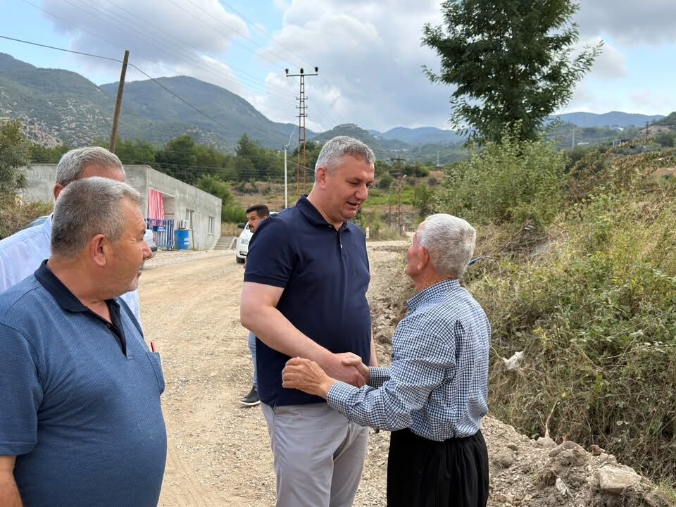 Düziçi Belediye Başkanı Mustafa İba’dan Yol Çalışması