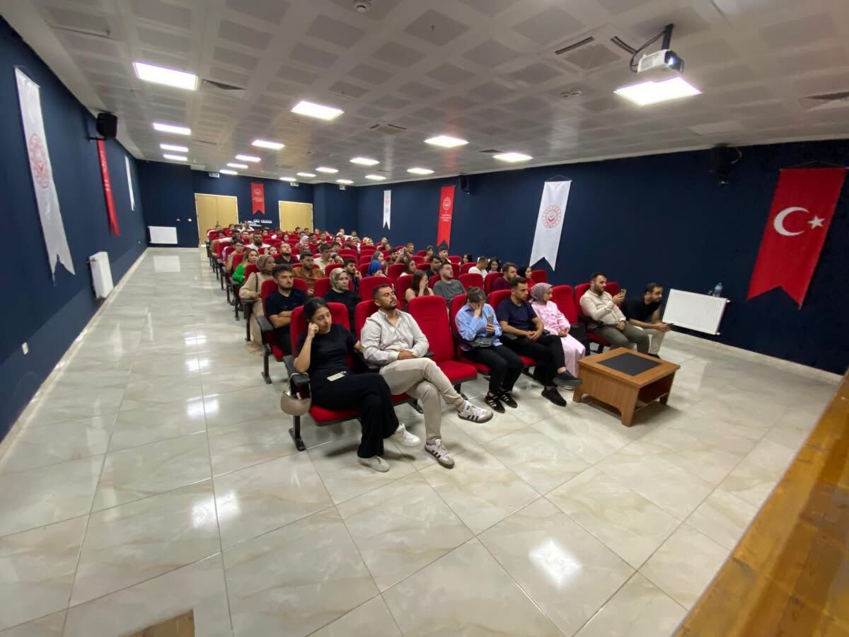 Osmaniye'de Gençlere Evlilik Öncesi Eğitim