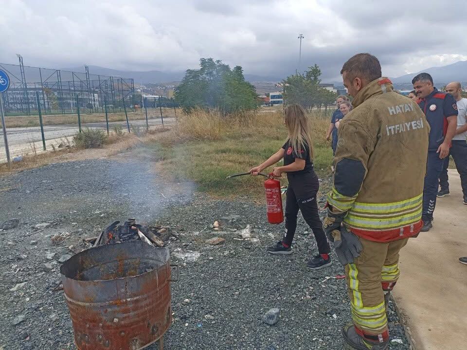 İskenderun’da Sağlık Personeline Yangın Eğitimi