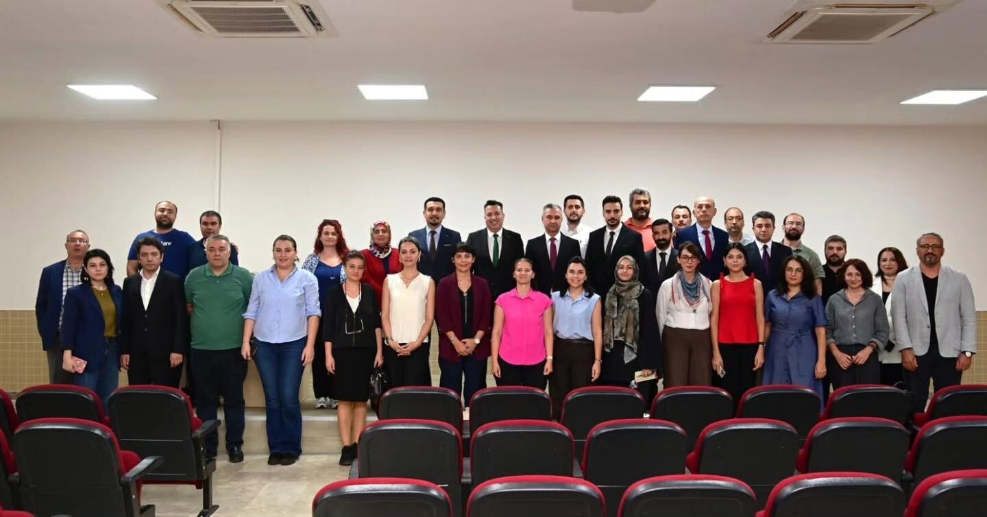 Osmaniye'de İnsan ve Toplum Bilimleri Fakültesi Toplandı