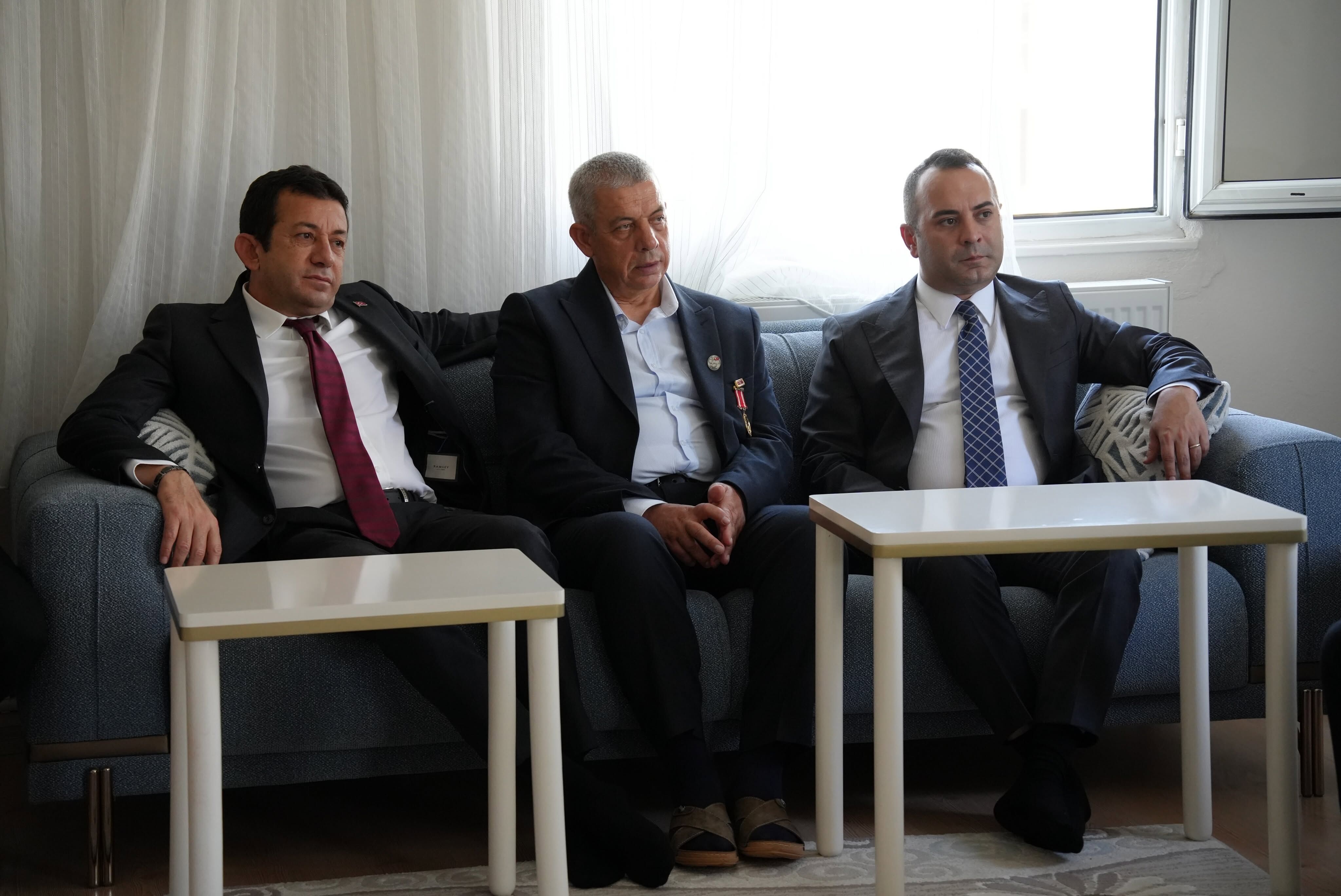 Bahçe’de Şehit Aileleri Ve Gazilere Anlamlı Ziyaret (5)
