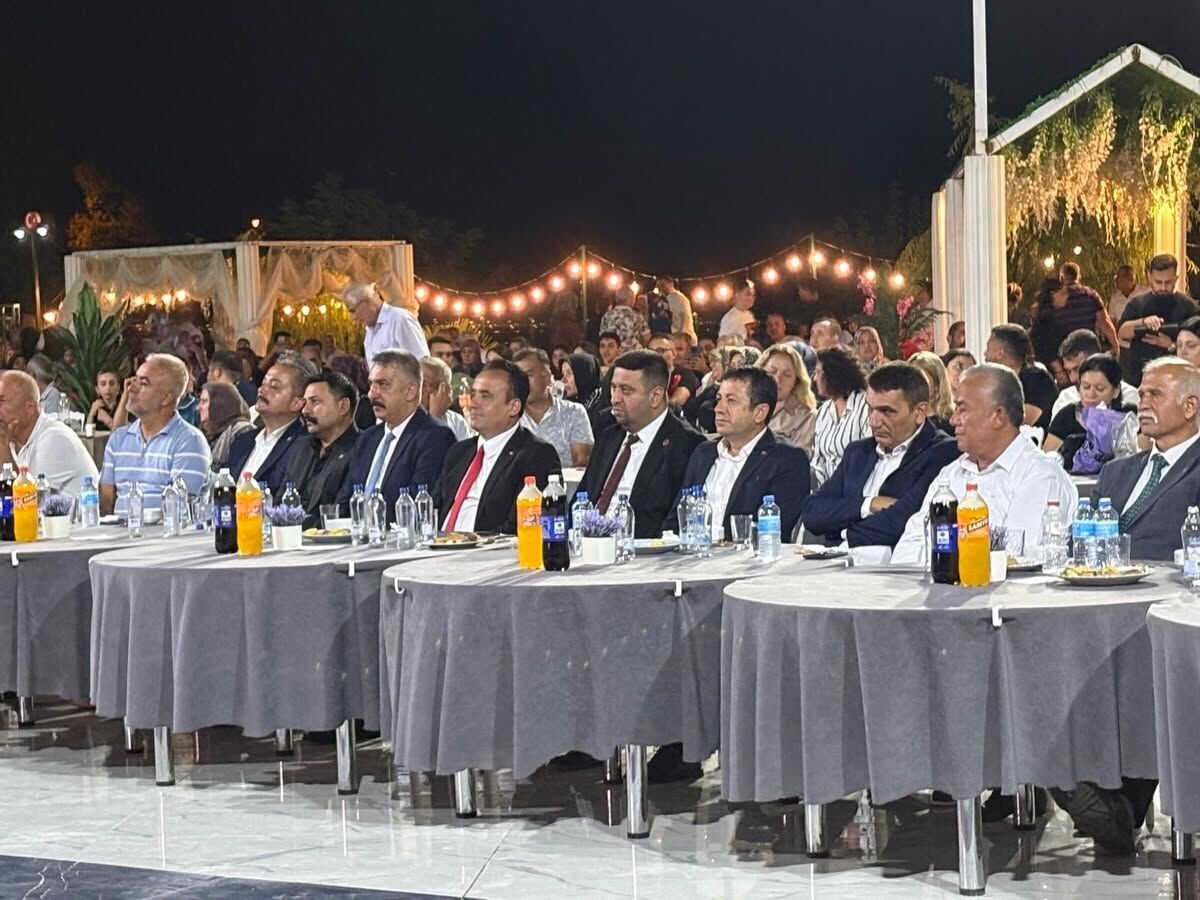 Başkan Kadıoğlu Böceklide Birlik Konserine Katıldı2
