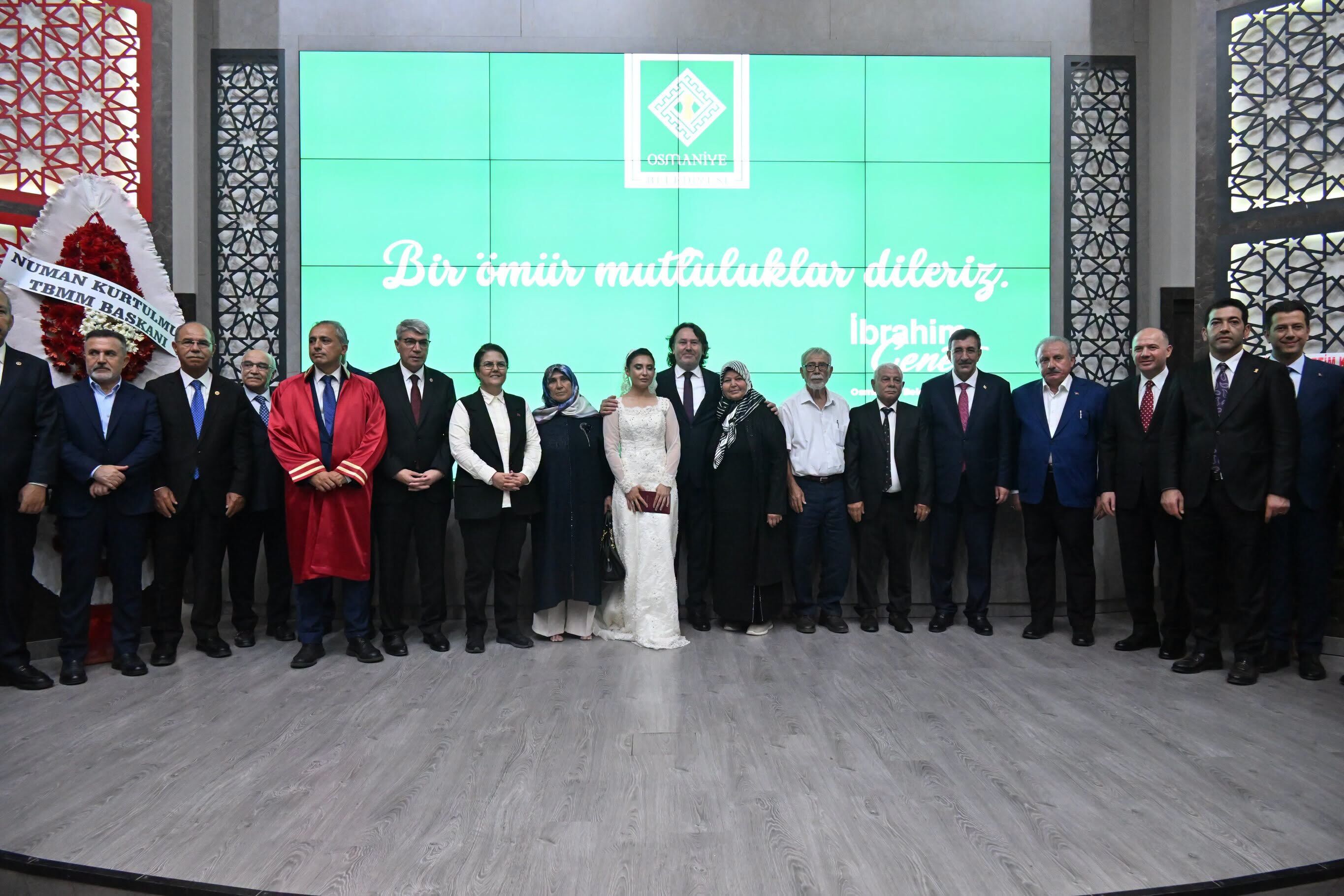 Cevdet Yılmaz Osmaniye’de Nikâh Şahidi Oldu