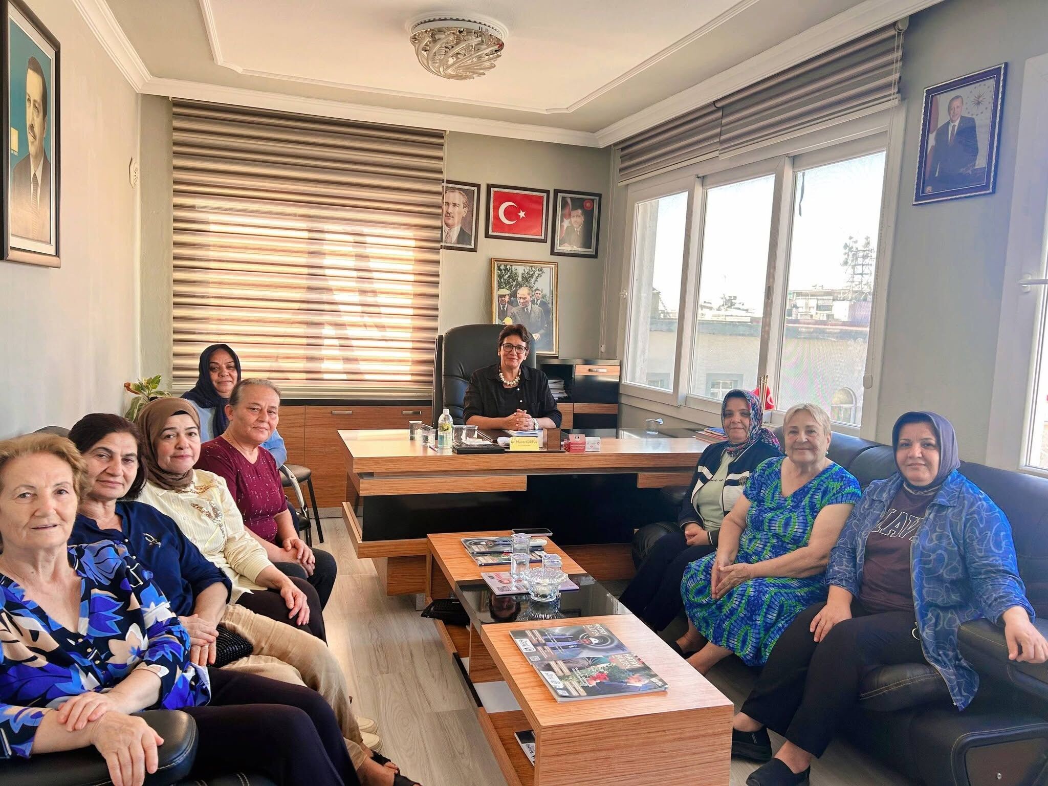 Hatay Erzin Ak Parti Kadın Kolları Toplantı Gerçekleştirdi2