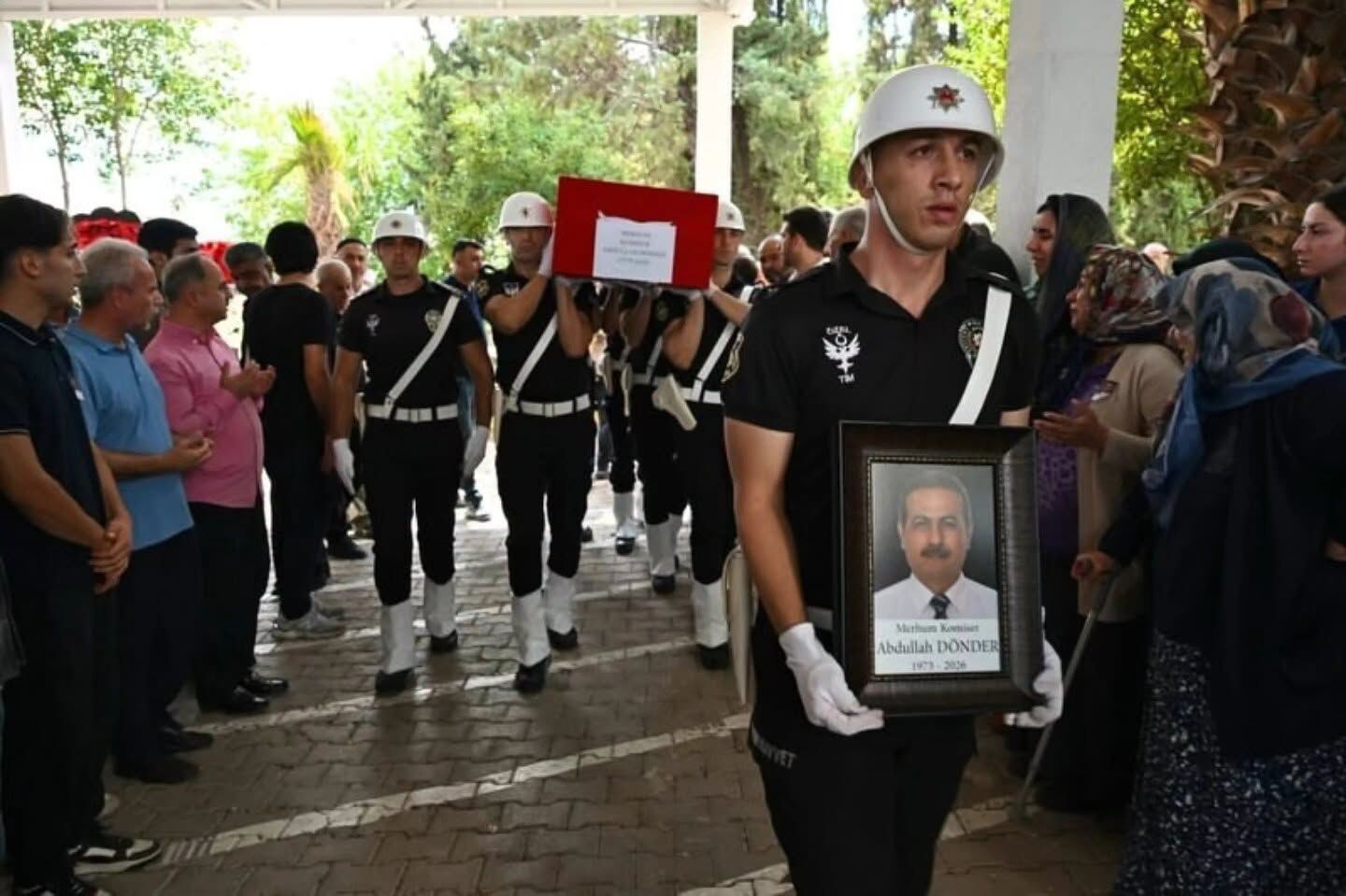 Hatay Kırıkhan’da Komiser Abdullah Dönder Toprağa Verildi2