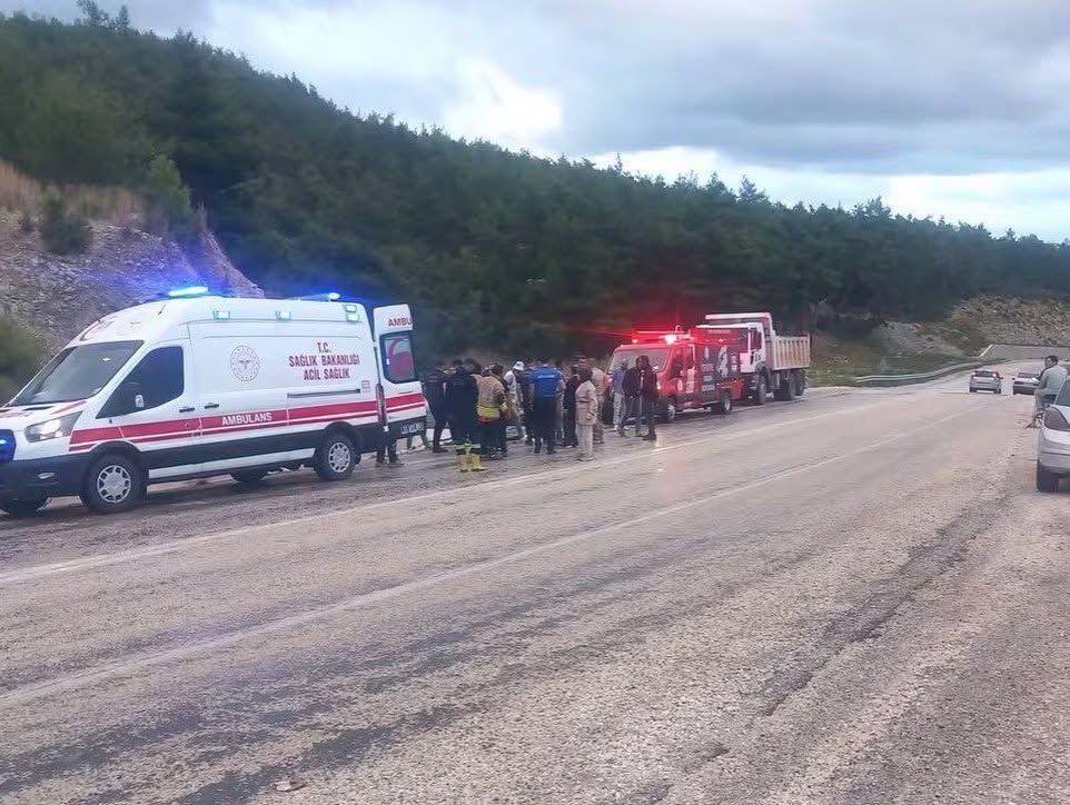 Hatay Yayladağı’nda Trafik Kazası Yaralı Kurtarıldı3