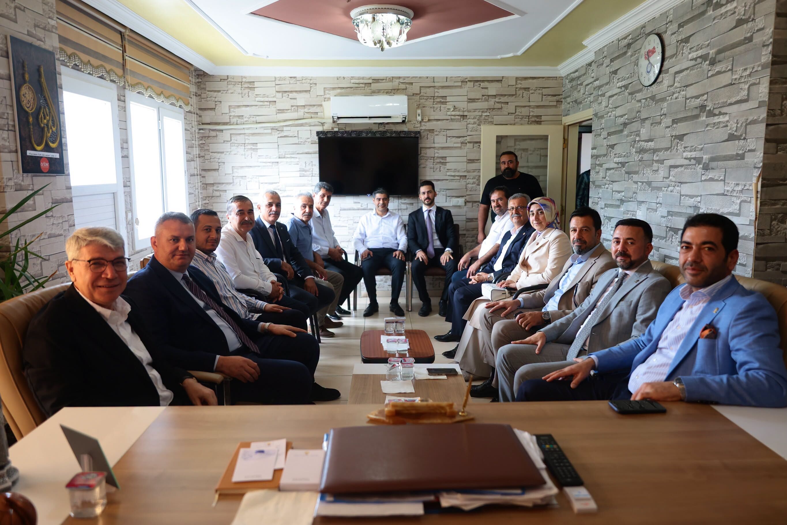 AK Parti Düziçi Teşkilatı Toplantı! Teşkilatın Yeni Dönem Çalışmaları Değerlendirildi