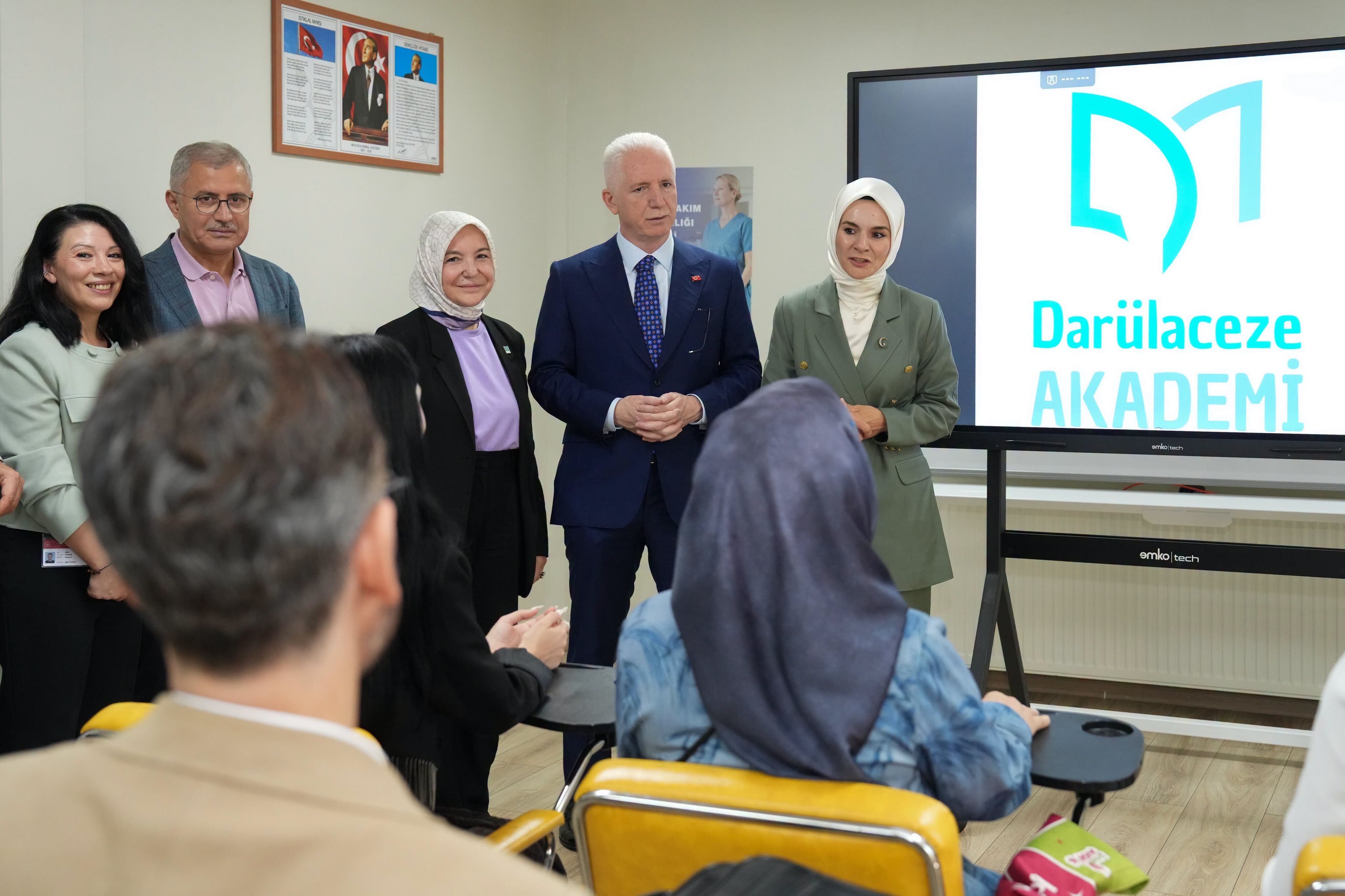 İstanbul’da Darülaceze Akademi Hizmete Açıldı3