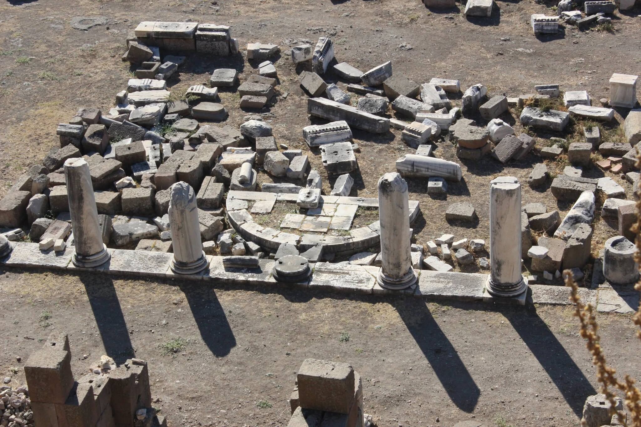 İzmir Pergamon Antik Kenti’nde Tarihe Yolculuk3