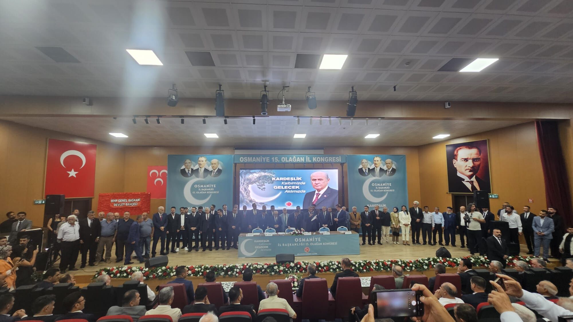 Mhp Osmaniye’de 15. Olağan İl Kongresi Heyecanı1-1