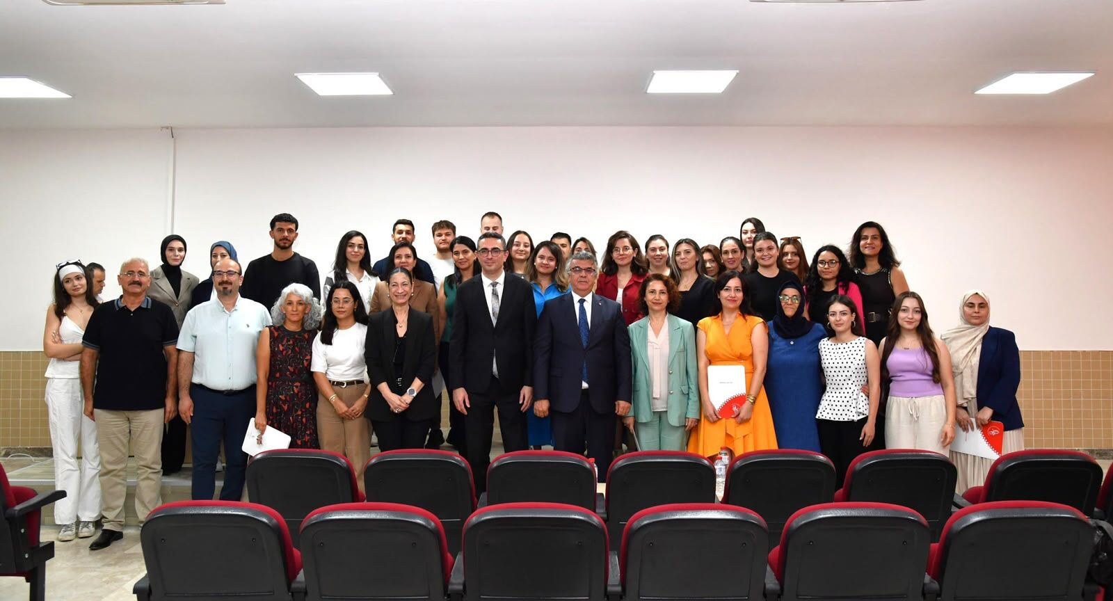 Okü’de Akademik Yıl Emrah Ceviz’in Dersiyle Açıldı (3)