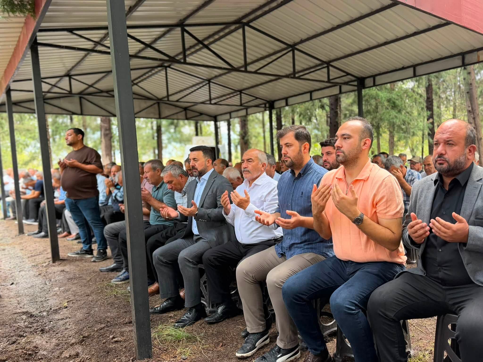 Osmaniye Düziçi’nde Turgut Kararmaz Cenazeye Katıldı2