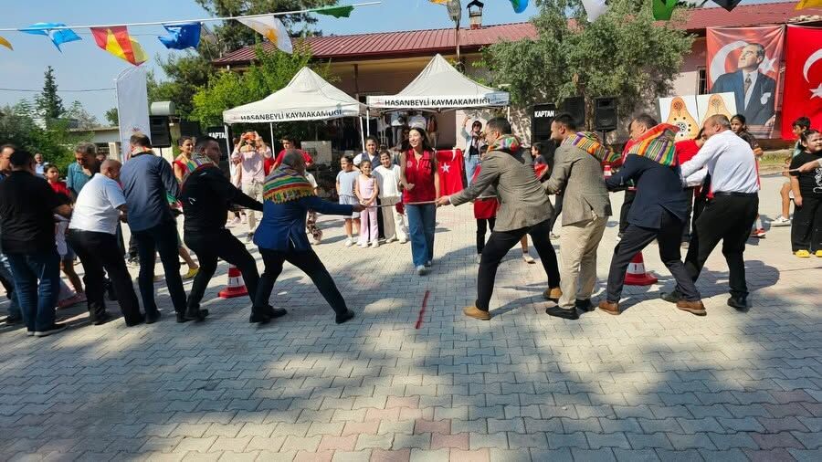 Osmaniye Hasanbeyli’de Türkmen Toyu Ve Çocuk Şenliği Coşkusu11