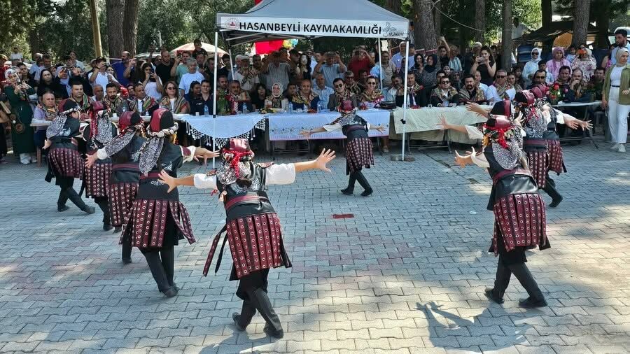 Osmaniye Hasanbeyli’de Türkmen Toyu Ve Çocuk Şenliği Coşkusu7