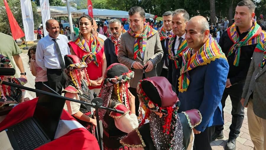 Osmaniye Hasanbeyli’de Türkmen Toyu Ve Çocuk Şenliği Coşkusu9