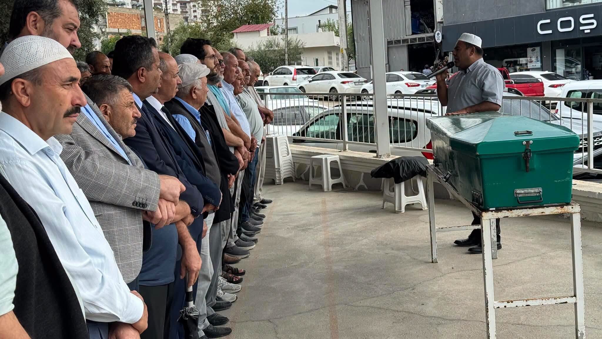 Osmaniye Kadirli’de Emine Çiğil Son Yolculuğuna Uğurlandı3