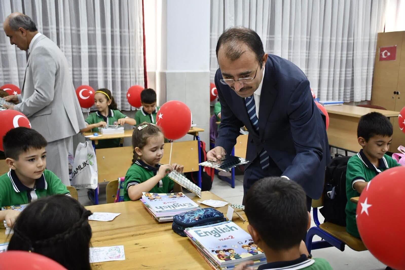 Osmaniye Kadirli’de Yeni Eğitim Yılı Coşkuyla Başladı (2)