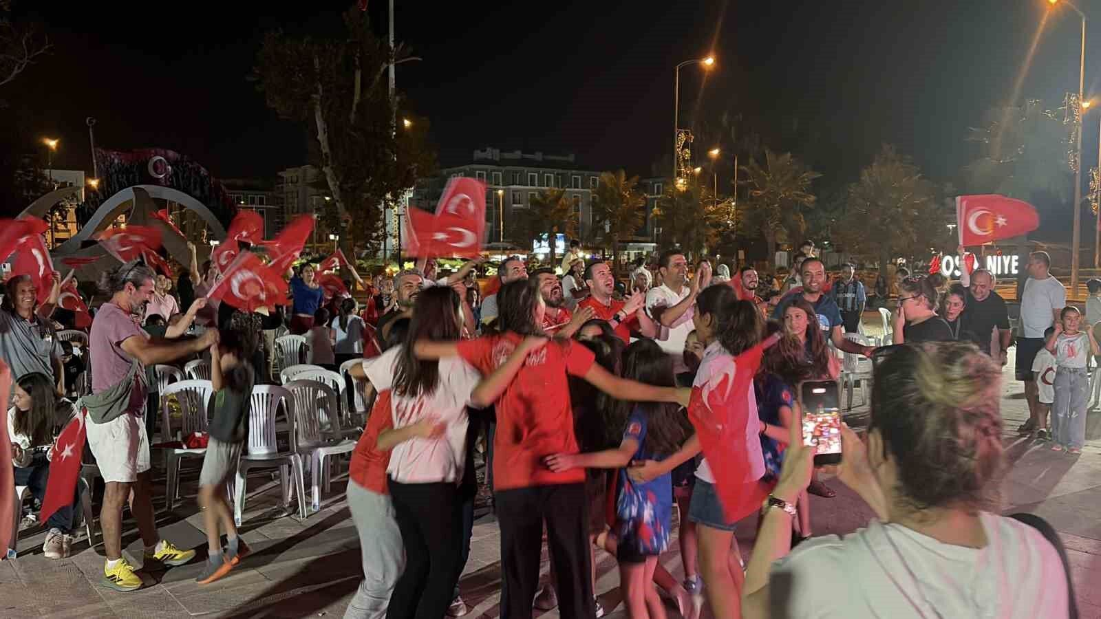 Osmaniye’de Filenin Sultanları’nın Şampiyonluk Coşkusu