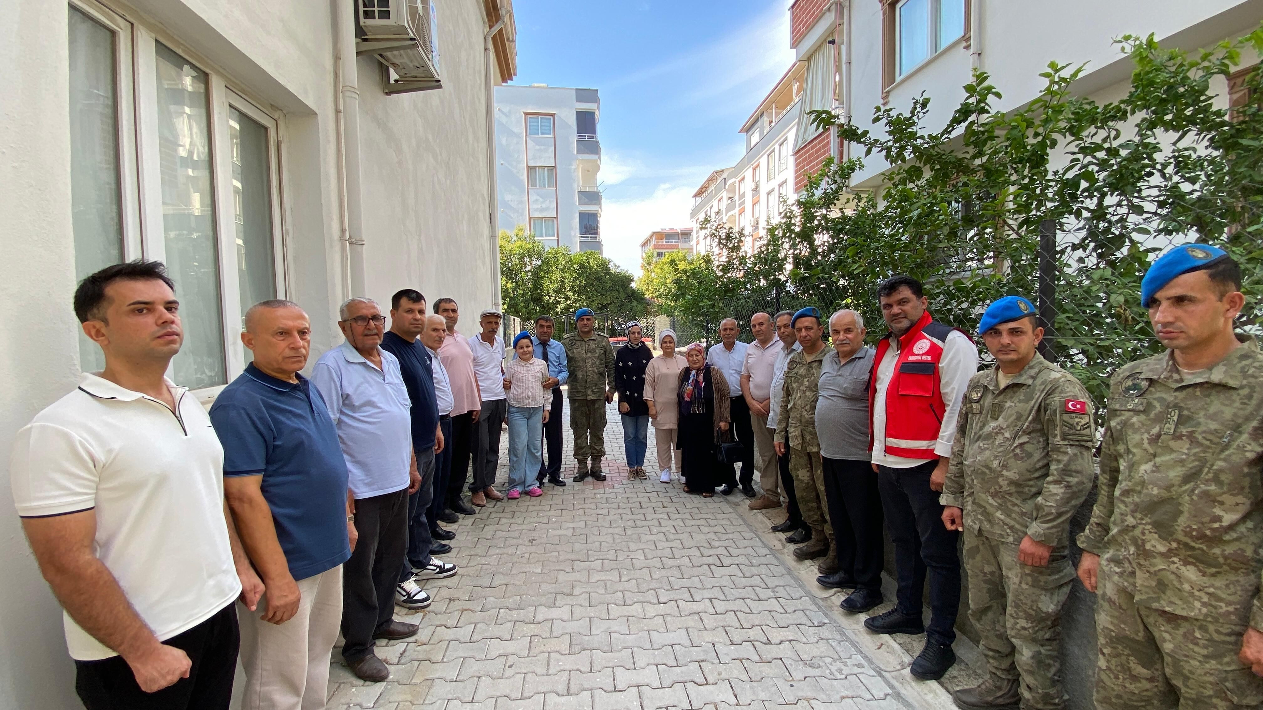 Osmaniye’de Şehit Ailesi Yalnız Bırakılmadı (5)