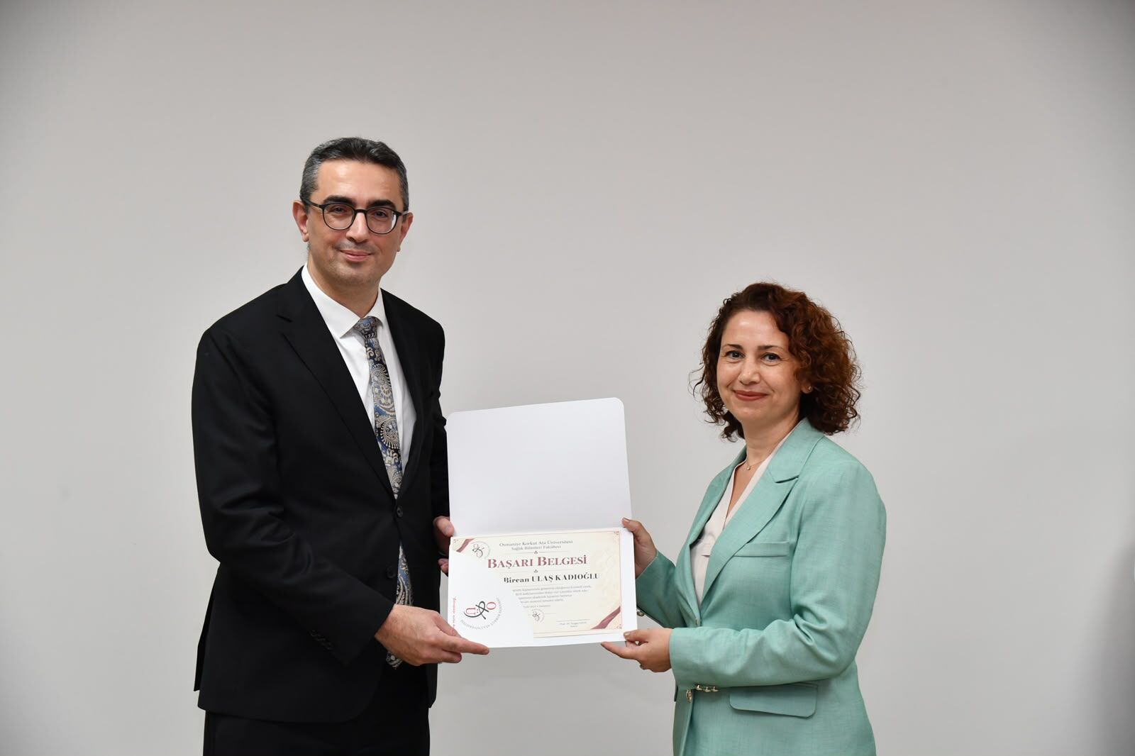 Tübi̇tak 2209 Başarı Belgelerini Emrah Ceviz Takdim Etti (3)