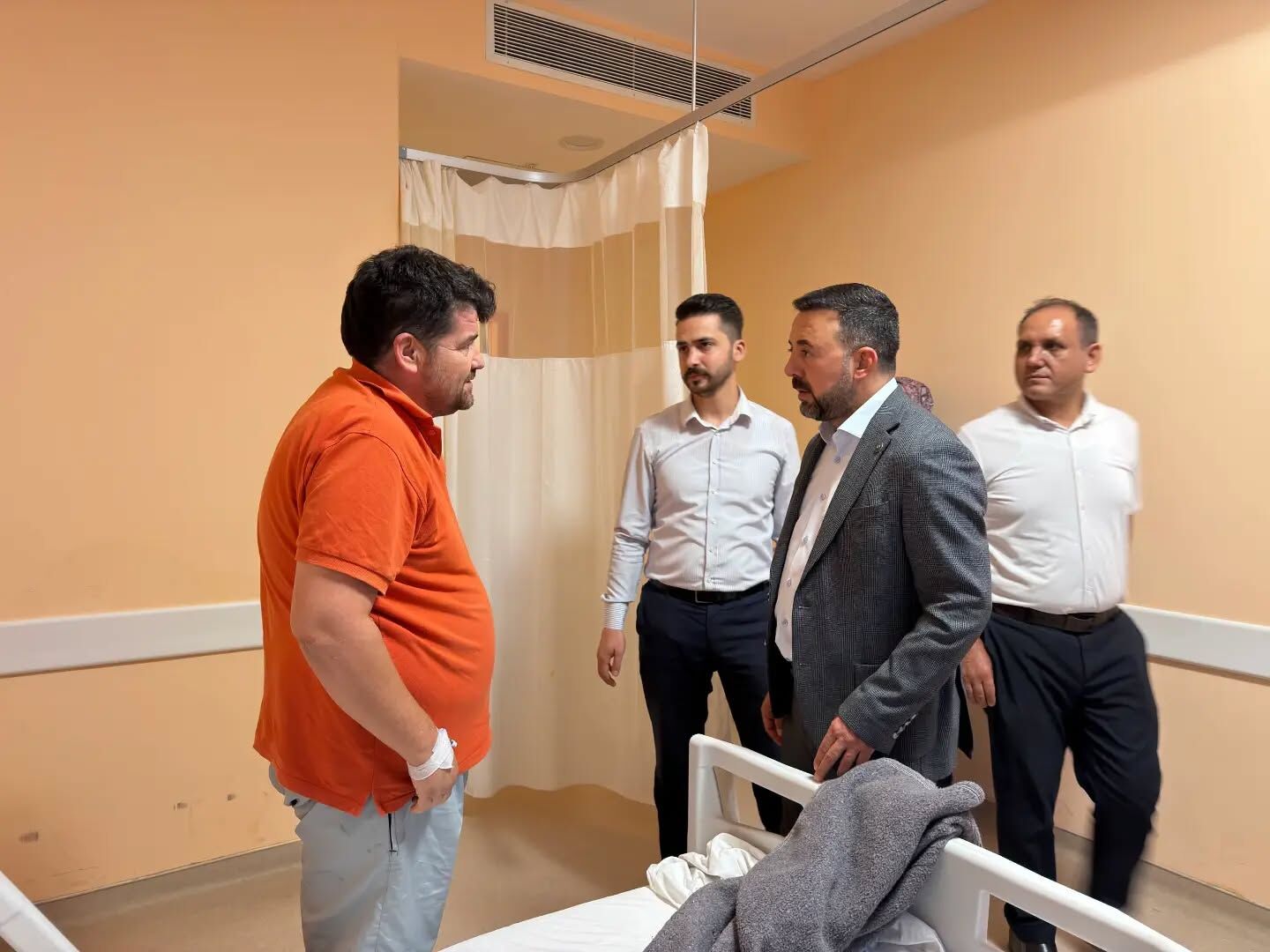 Turgut Kararmaz Osmaniye Düziçi’nde Hastaları Ziyaret Etti2