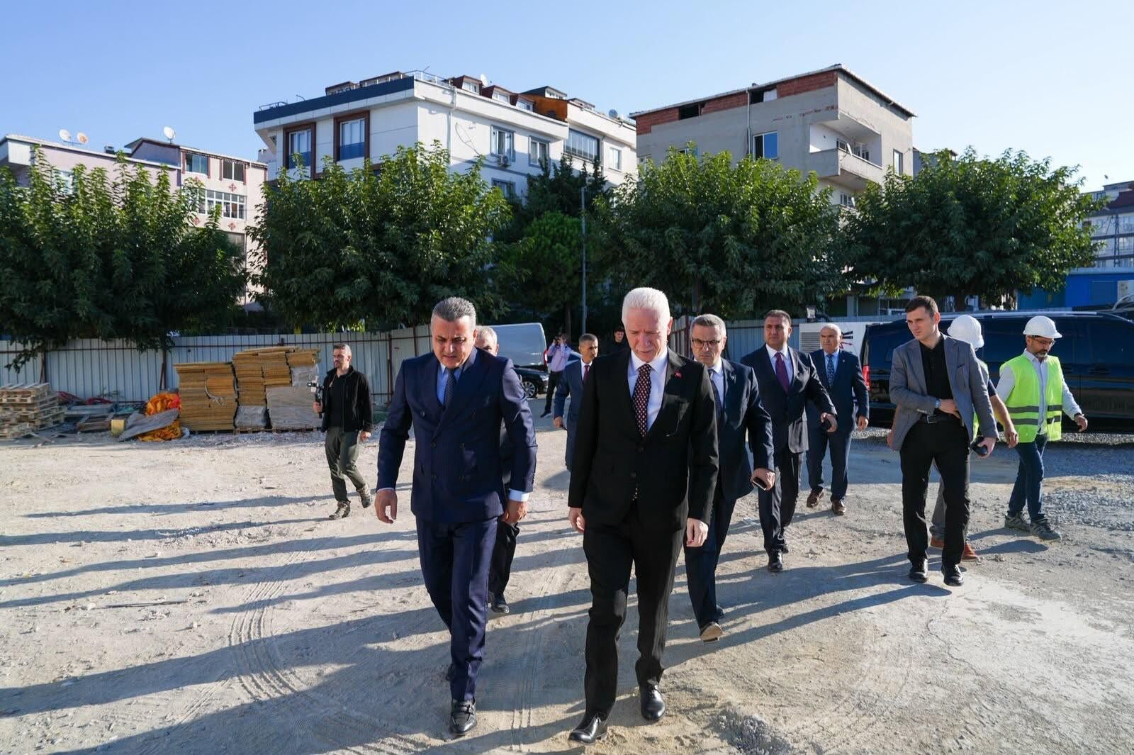 Vali Gül Küçükçekmece’deki Okul İnşaatlarını İnceledi2