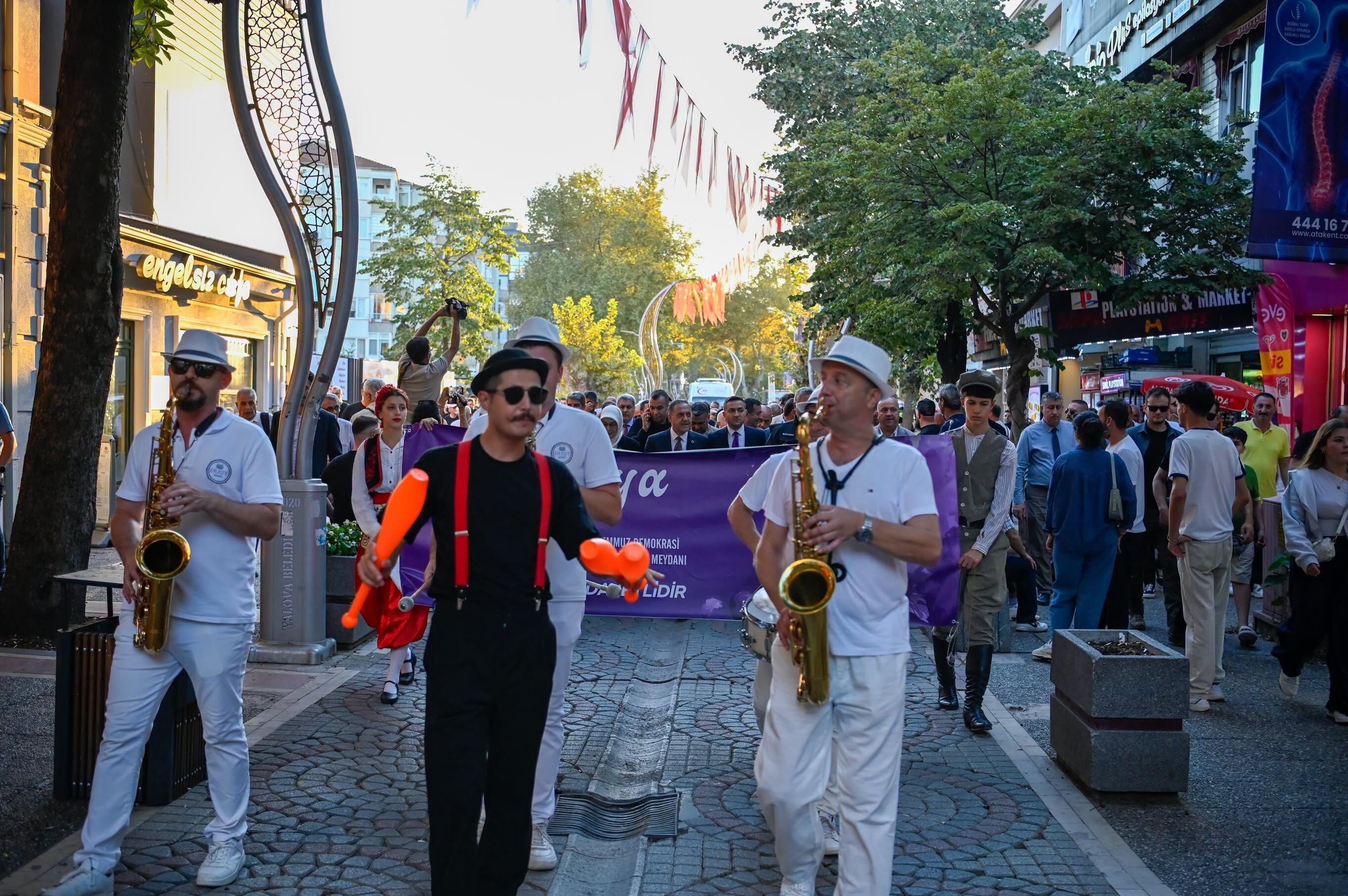 Yalova’da 3. Aronya Festivali Kortejle Başladı4