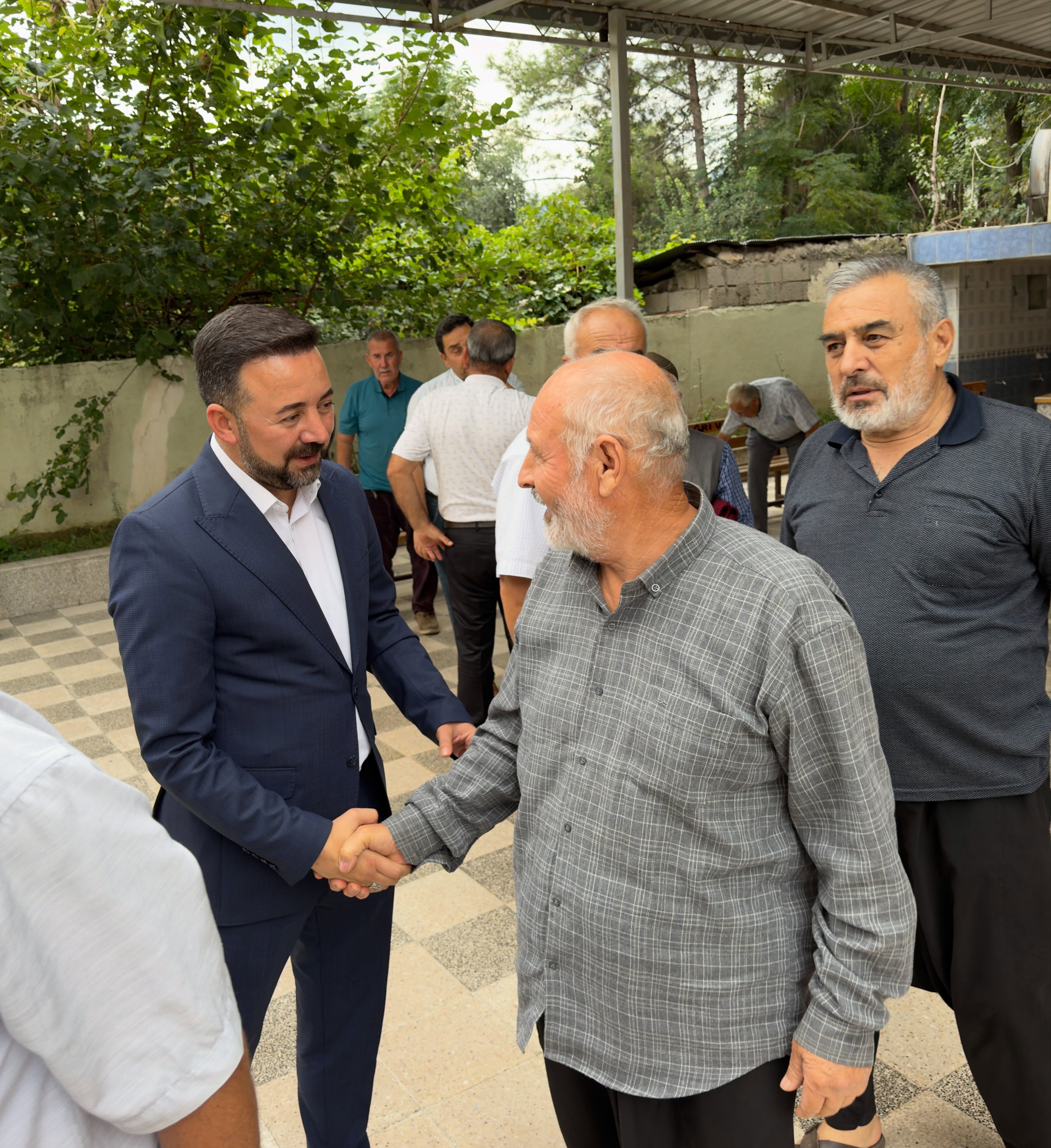 Düziçi’nde AK Parti İlçe Başkanı Kararmaz Üzümlü Camii’nde