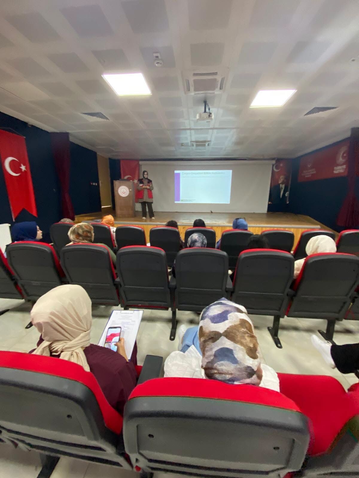 Osmaniye'de SED Ailelerine Bağımlılıkla Mücadele Eğitimi