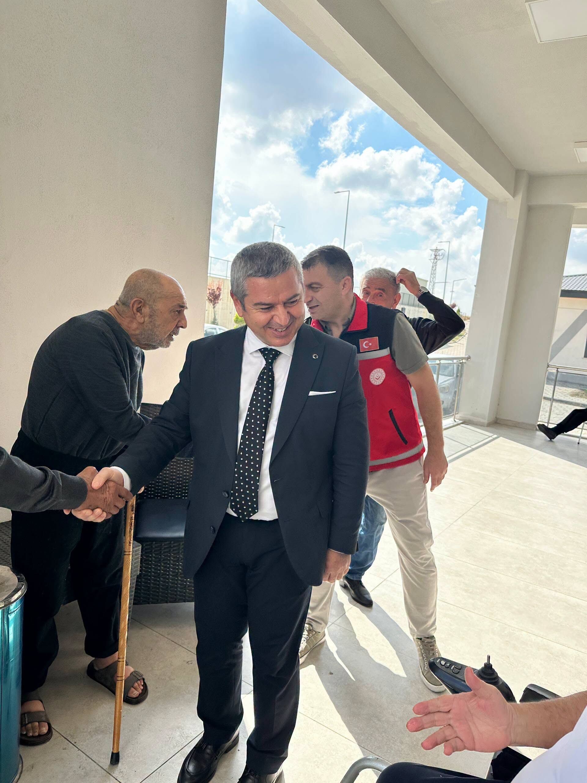Kadirli'de Huzurevinde Dünya Yaşlılar Günü Buluşması