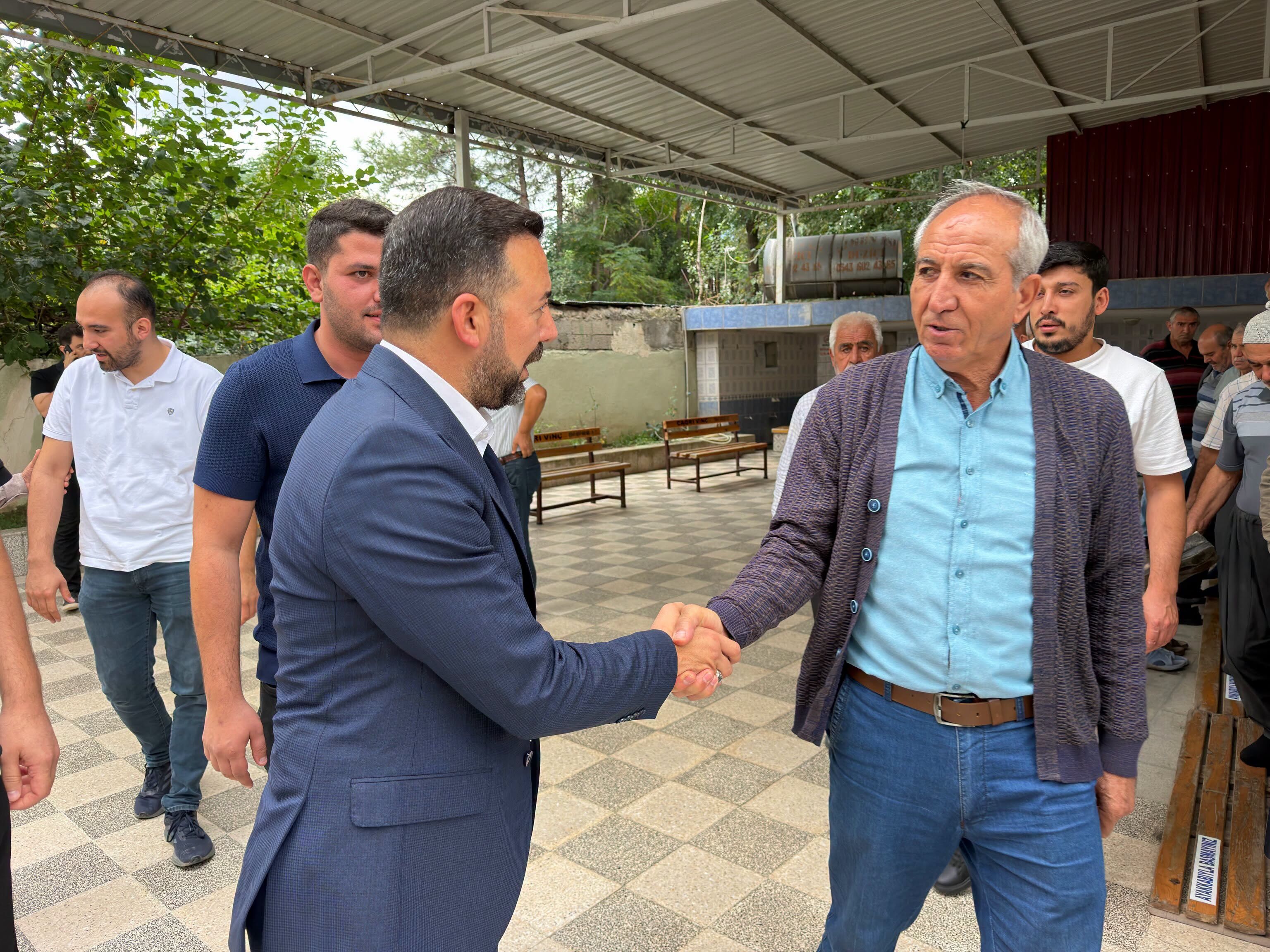 Düziçi’nde AK Parti İlçe Başkanı Kararmaz Üzümlü Camii’nde