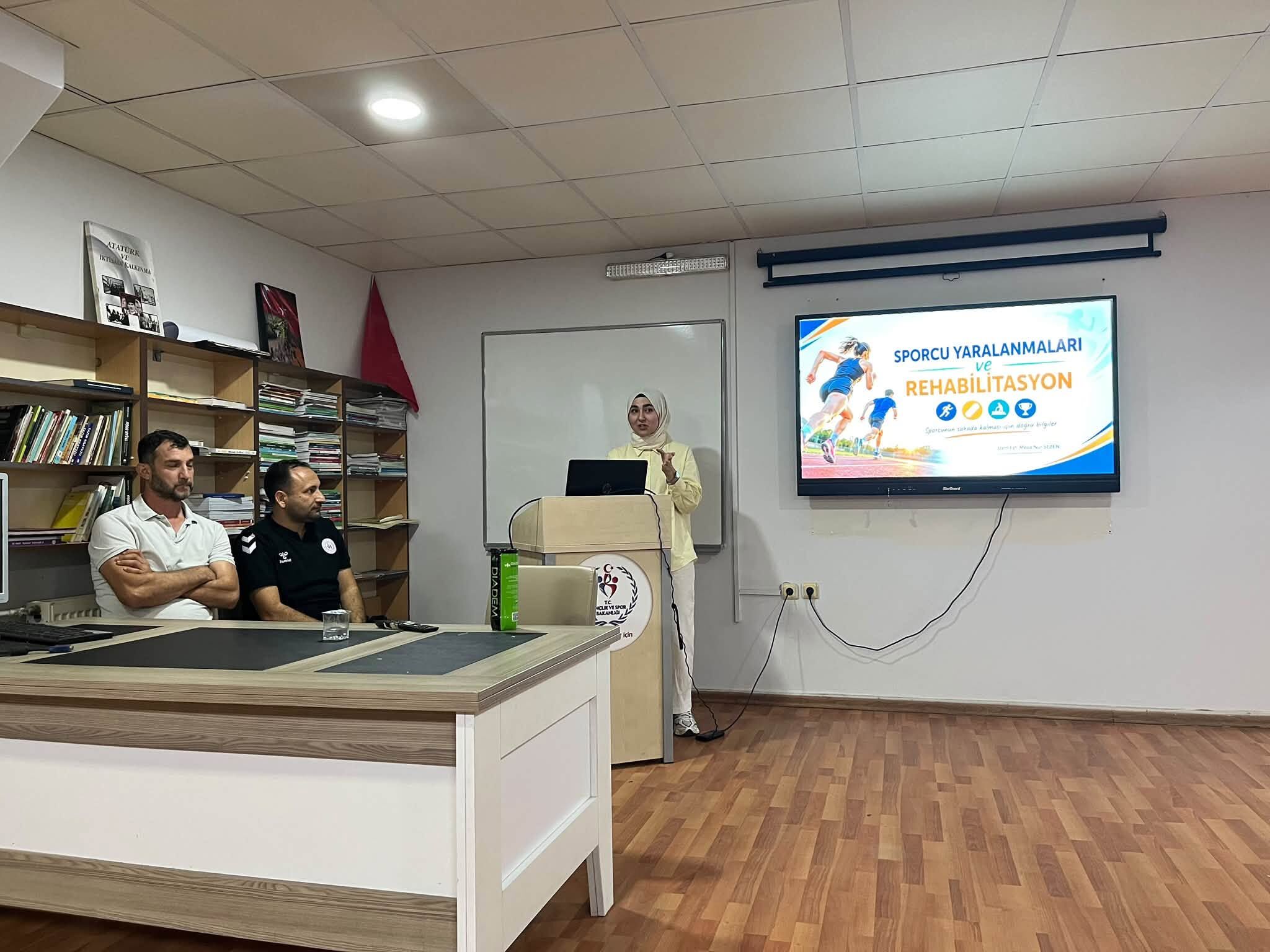 Osmaniye’de Sporculara Sağlık ve Rehabilitasyon Eğitimi