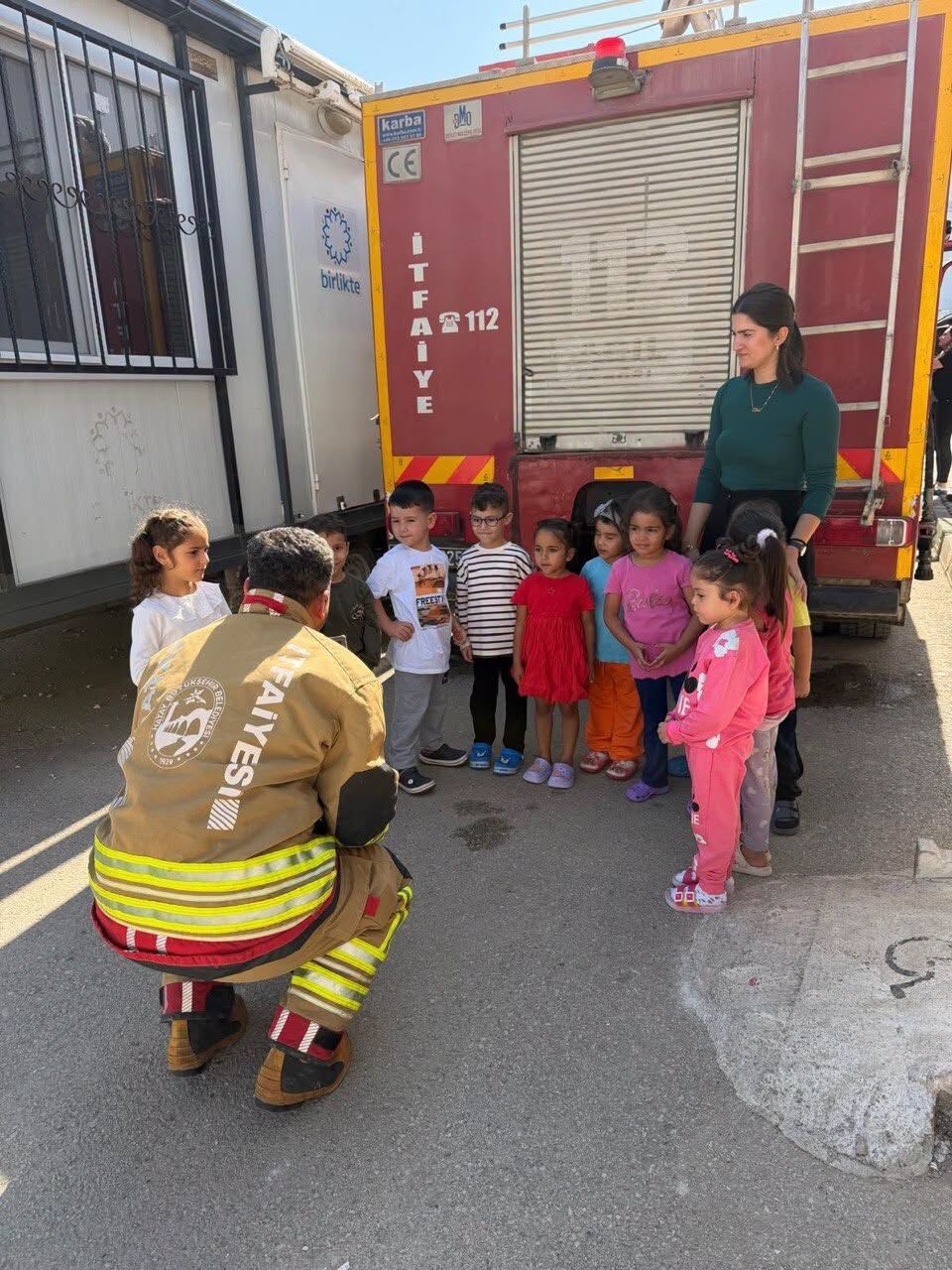 Kırıkhan’da İtfaiyeden Miniklere Yangın Eğitimi-1