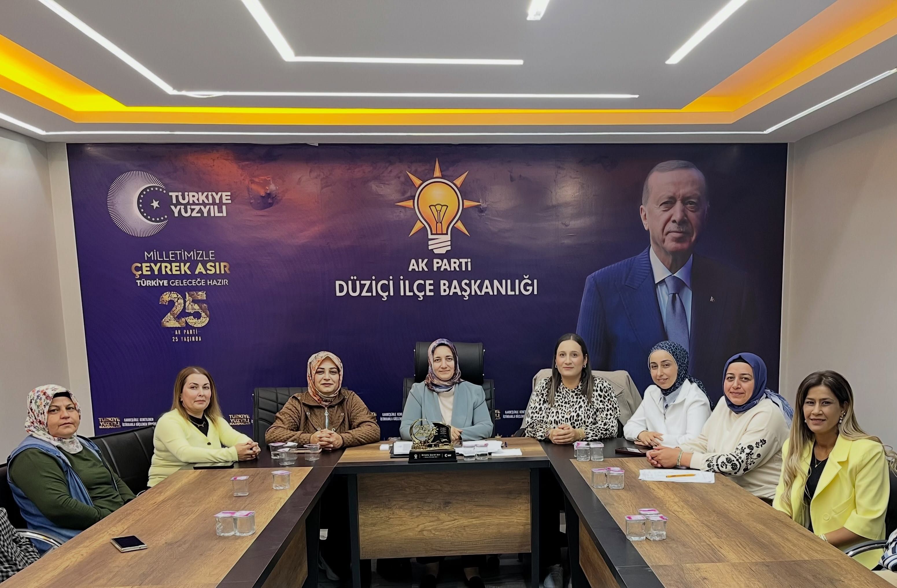 Ak Parti Düziçi Kadın Kolları Toplantıda Bir Araya Geldi (1)