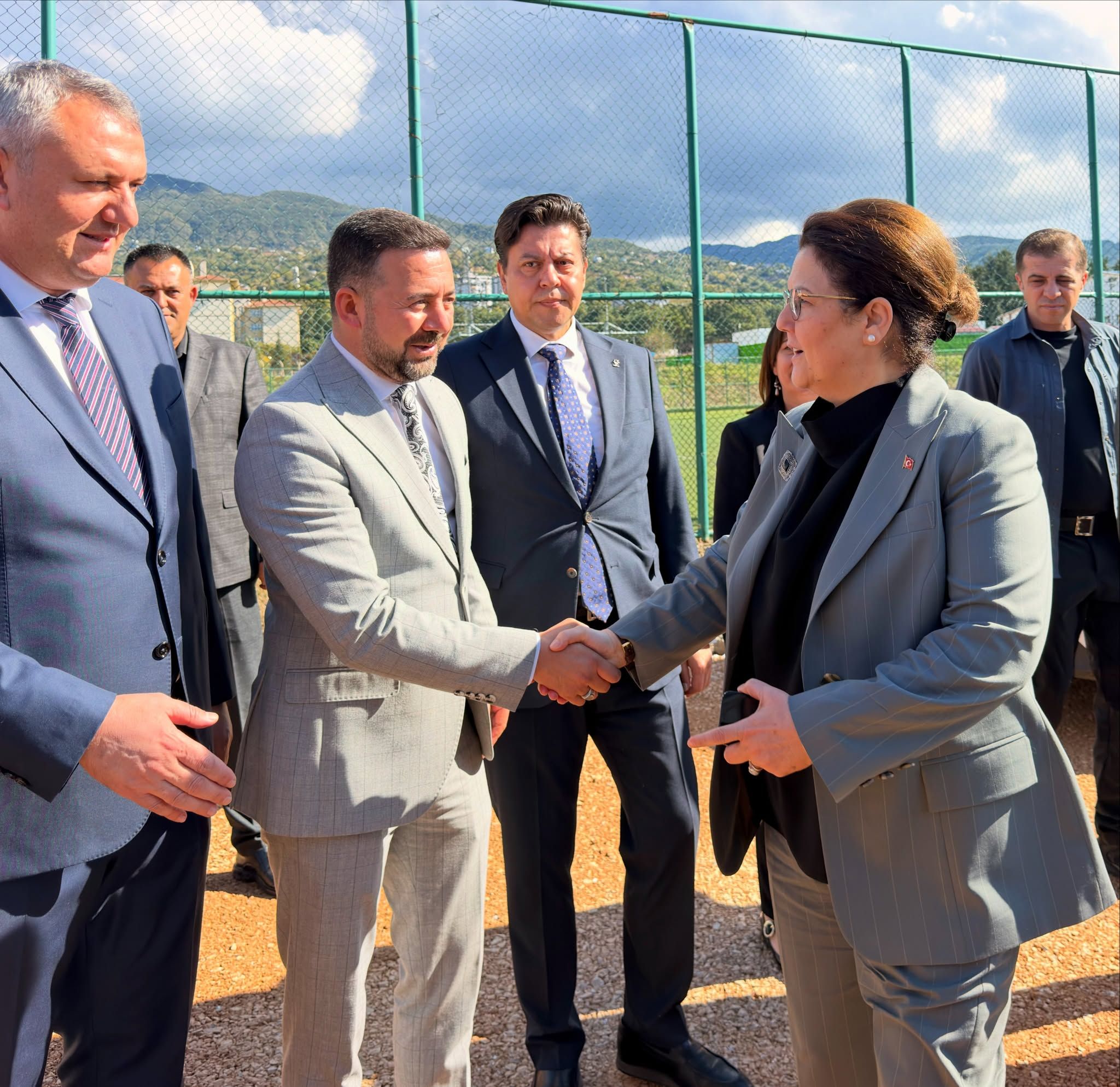 Ak Parti Milletvekili Derya Yanık Düziçi Adliyesinde