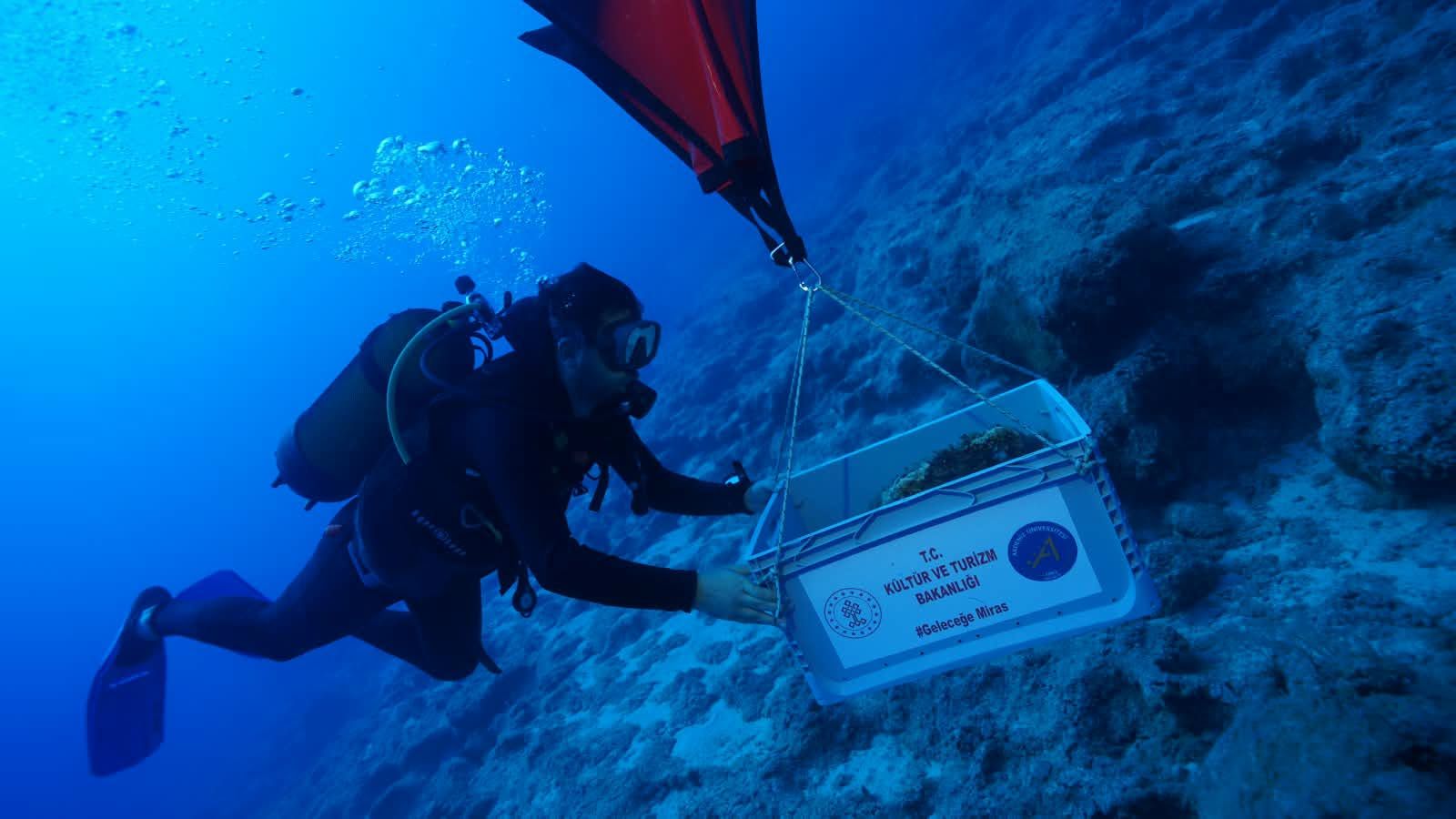 Antalya Kekovada 4700 Yıllık Batık Gün Yüzüne Çıktı1
