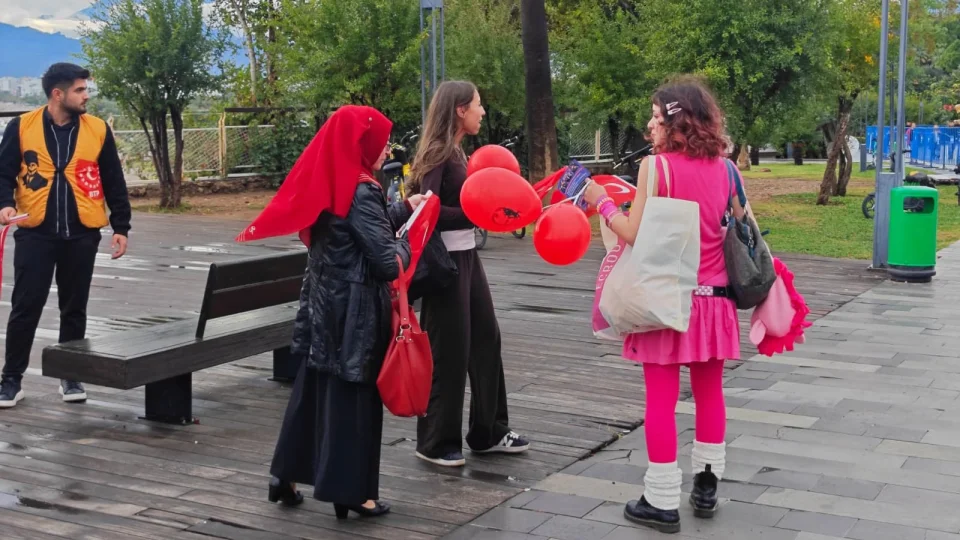 Antalya’da Yağmur Btp’nin Cumhuriyet Coşkusunu Durduramadı (1)