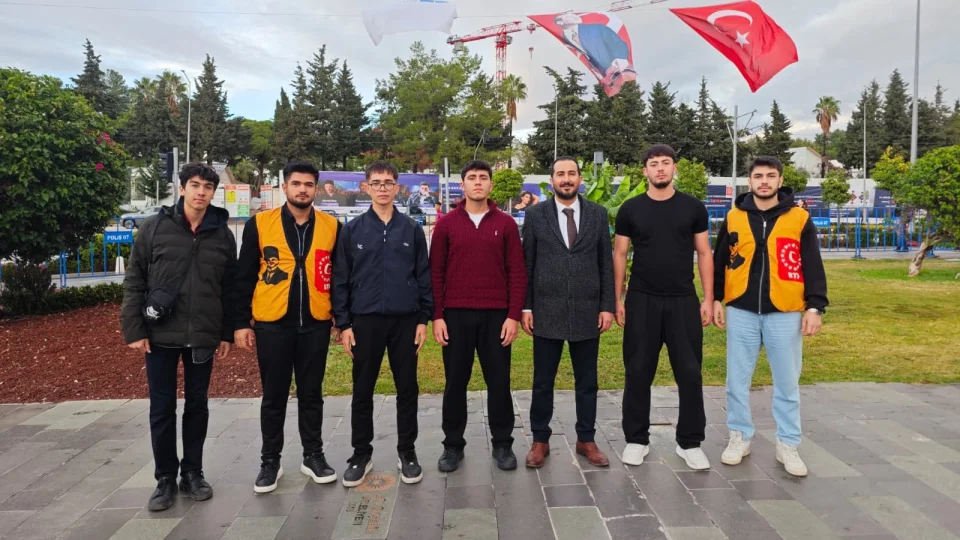 Antalya’da Yağmur Btp’nin Cumhuriyet Coşkusunu Durduramadı (5)