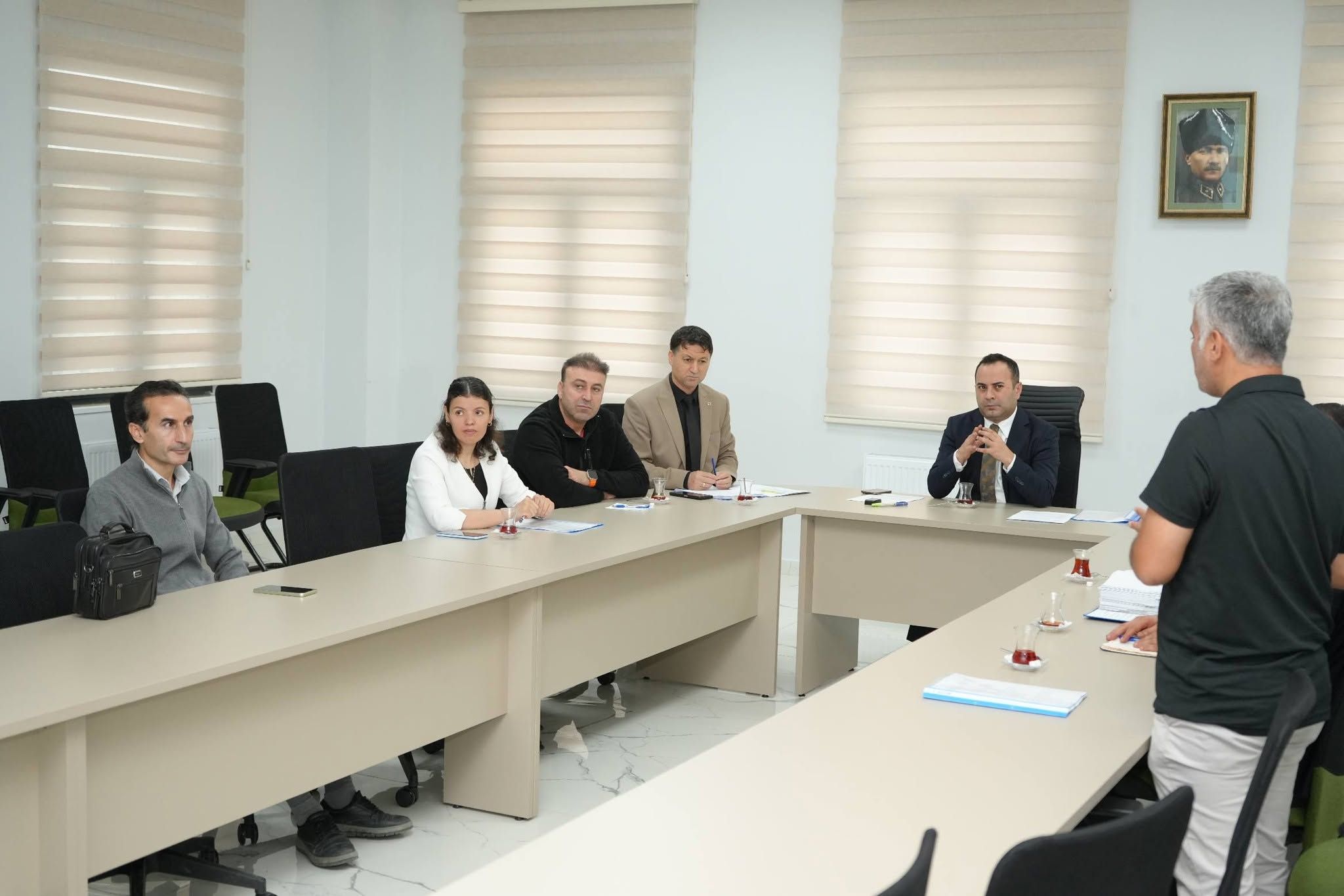 Bahçe Kaymakamı Çelik'ten Okul Güvenliği Toplantısı